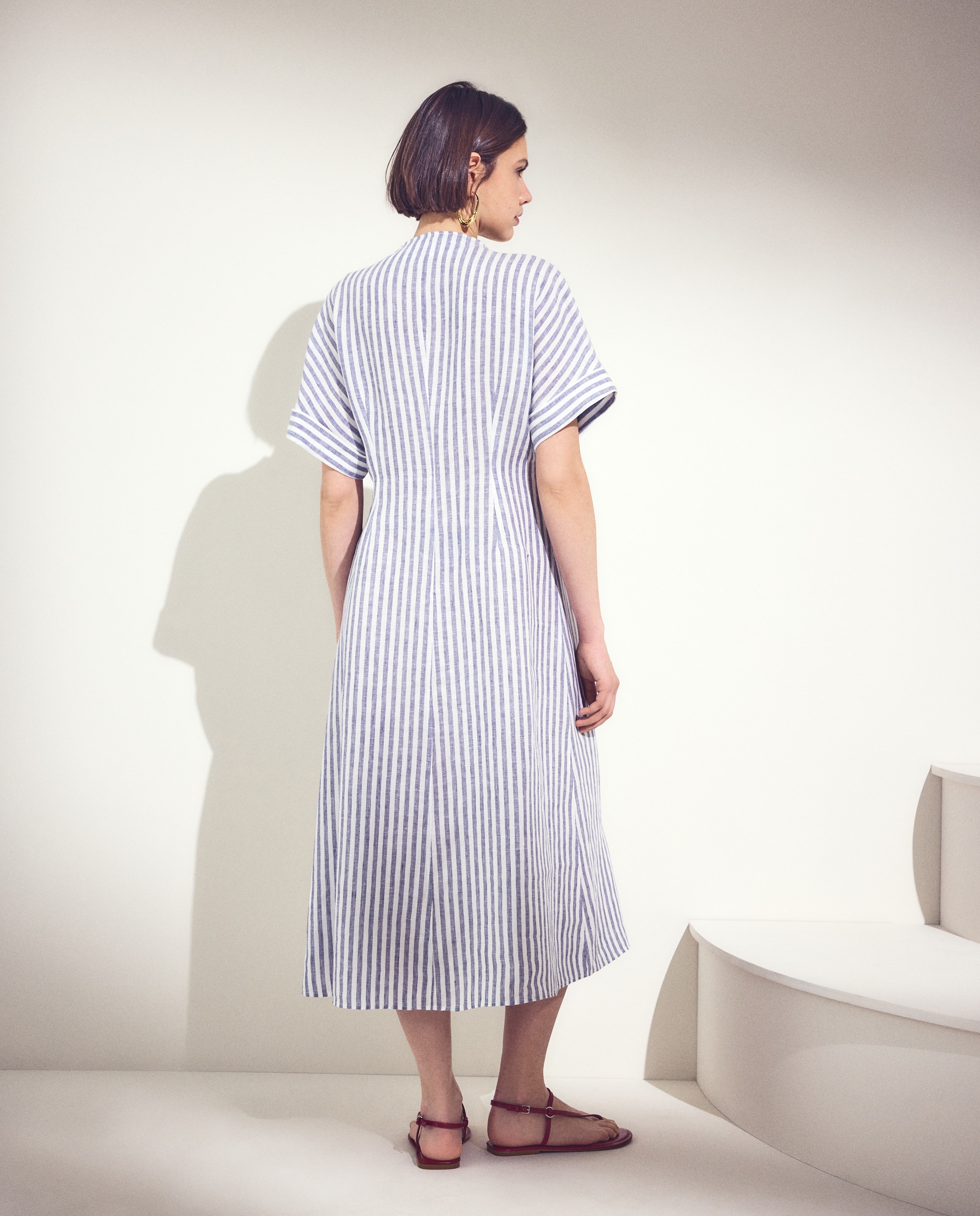 Vestido Camiseiro de Linho com Manga 3/4 Azul-3
