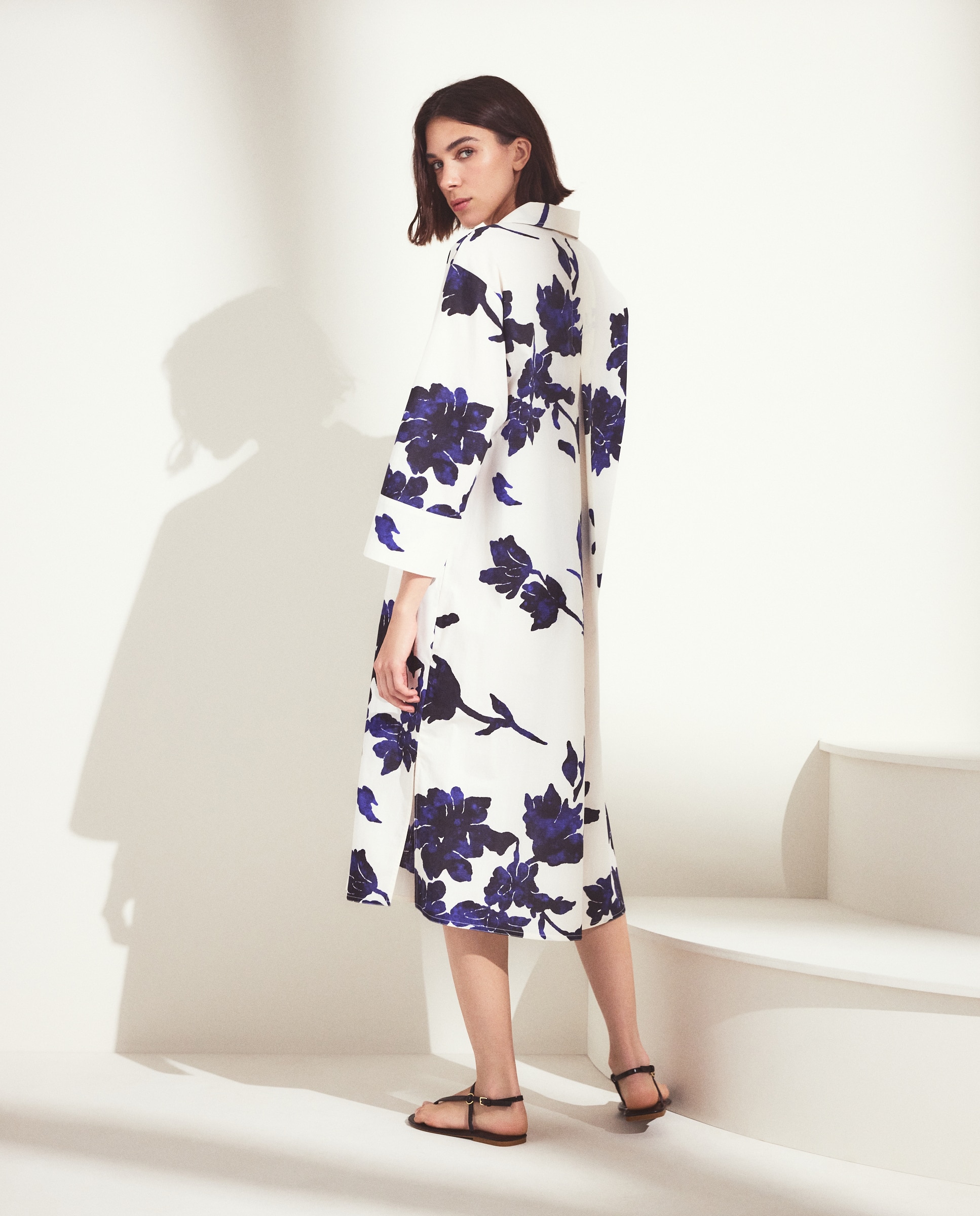 Imagen 2 de Vestido manga larga viscosa estampado - Woman El Corte Inglés - Azul marino Blanco