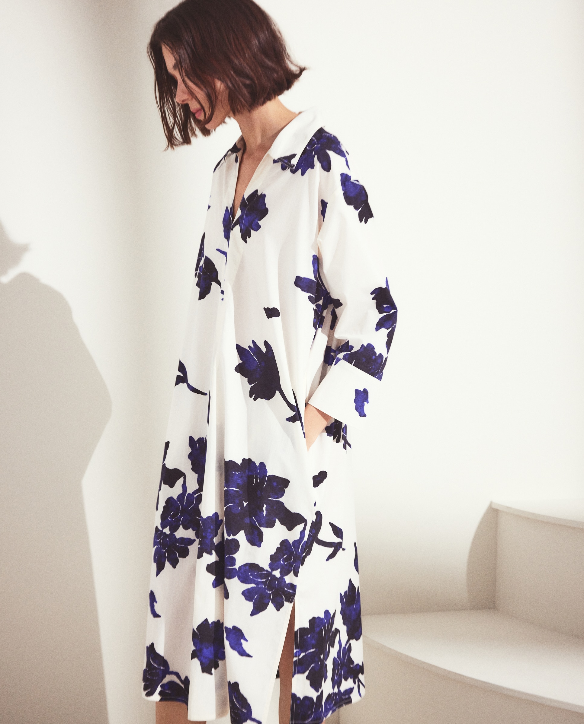 Imagen 4 de Vestido manga larga viscosa estampado - Woman El Corte Inglés - Azul marino Blanco