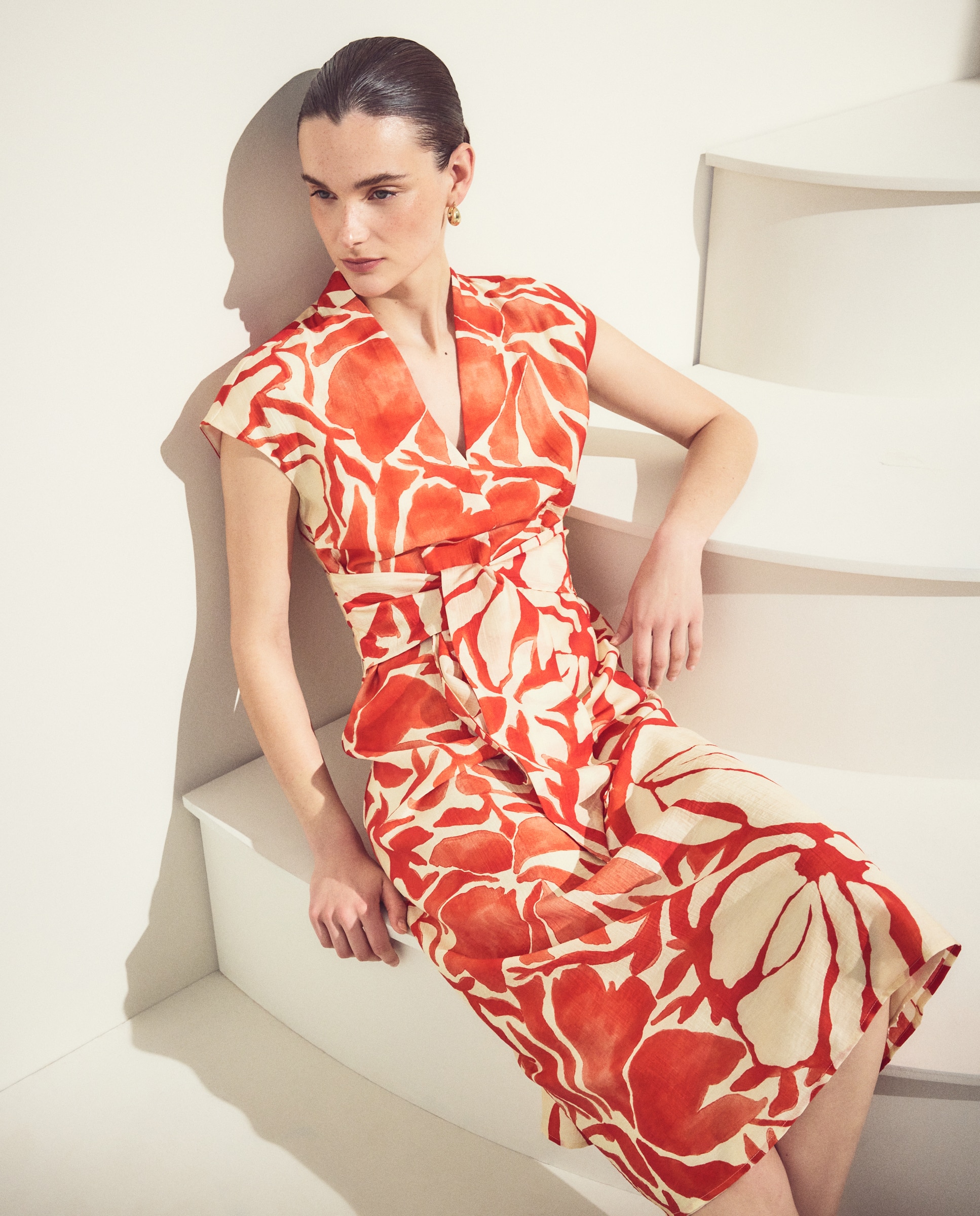 Vestido de Manga Curta com Estampado Vermelho-3