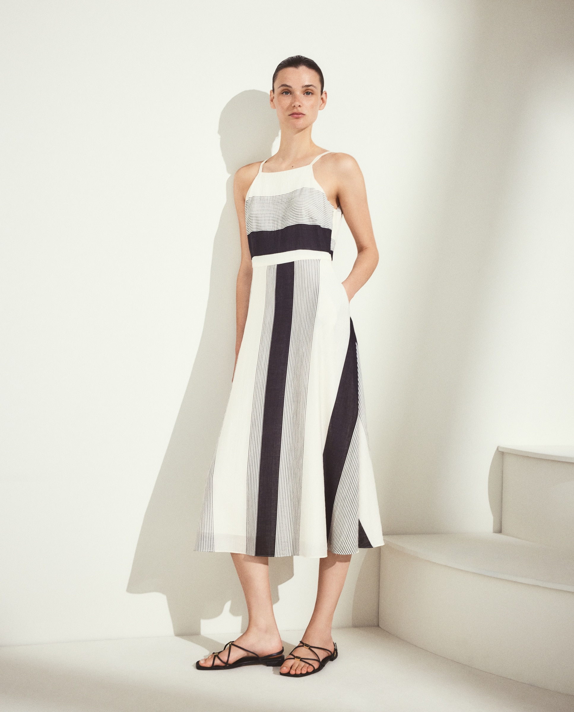 Imagem 0 de Vestido de Alças com Estampado