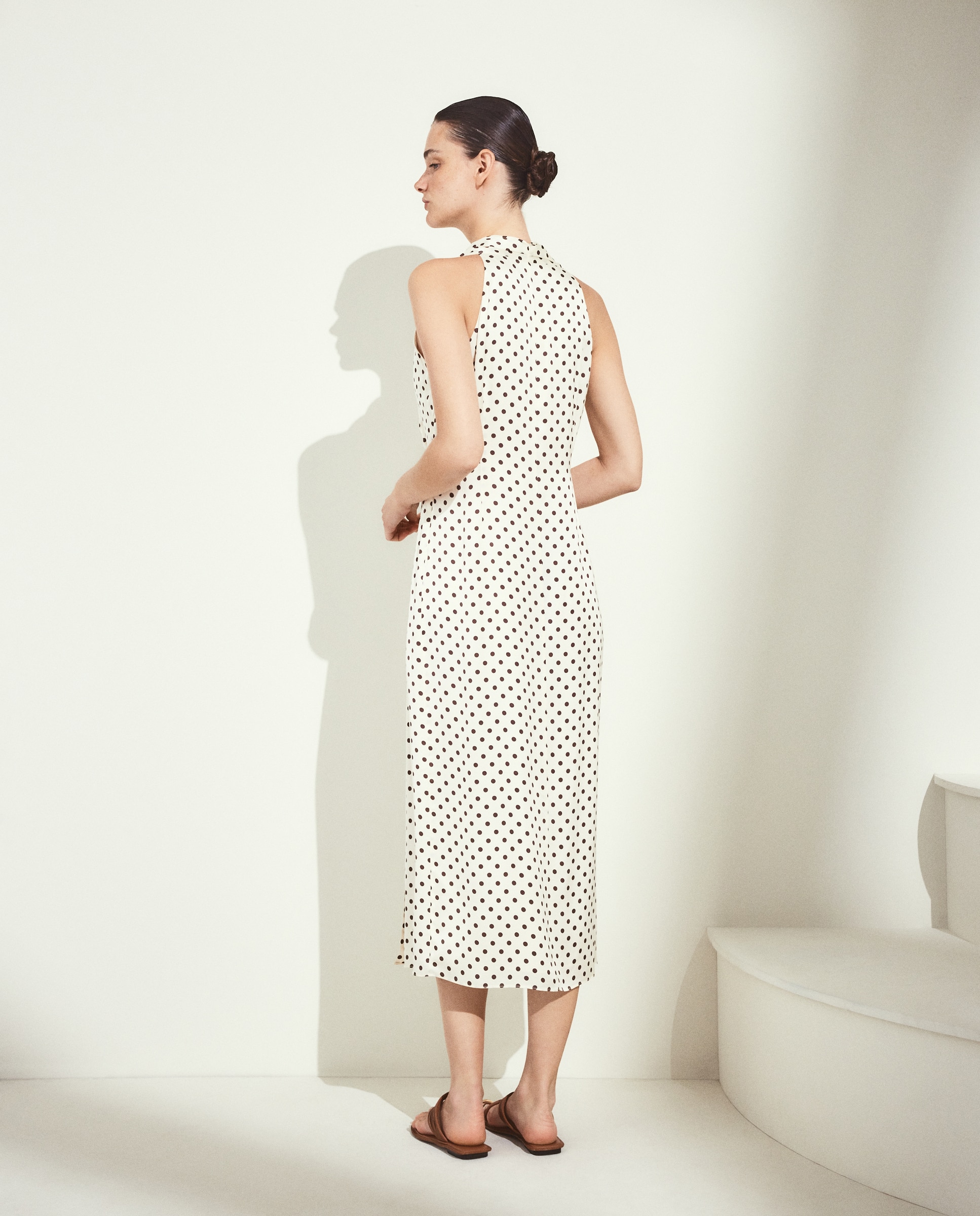 Vestido de Gola Halter com Estampado Branco-3