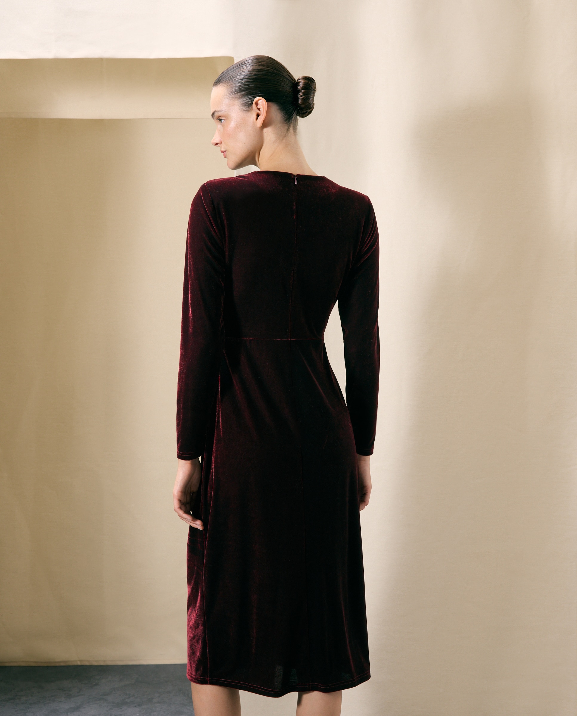 Vestido terciopelo drapeado - Woman El Corte Inglés - Burdeos Burdeos-4