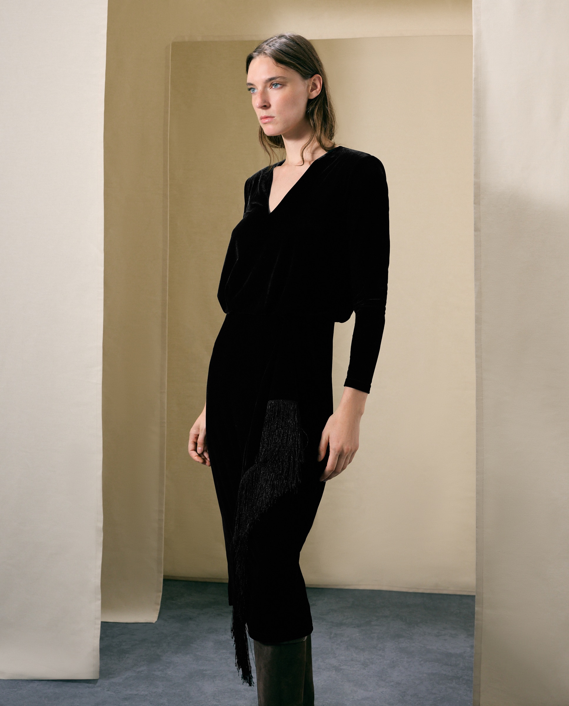 Vestido terciopelo flecos - Woman El Corte Inglés - Negro Negro-1