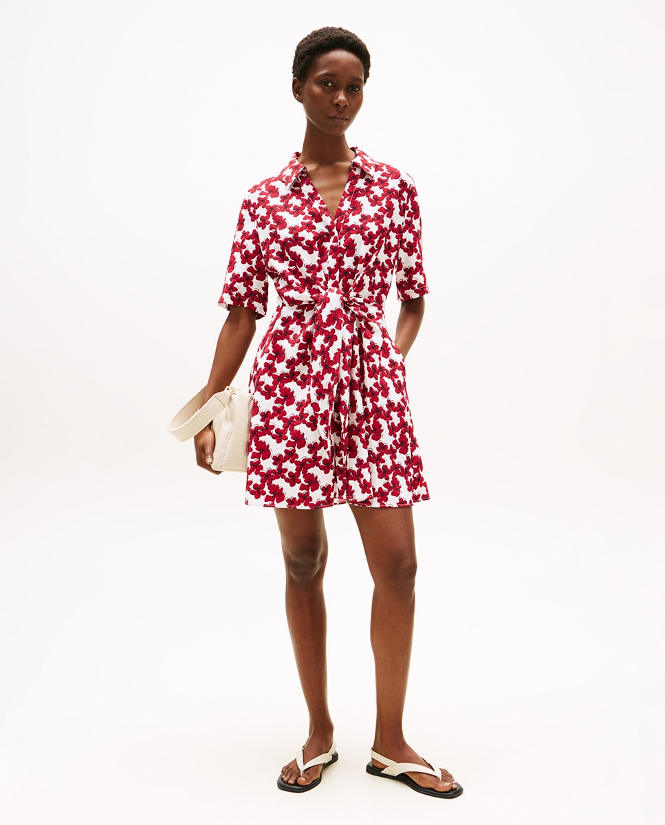 Vestido Curto com Laço na Cintura Vermelho-1