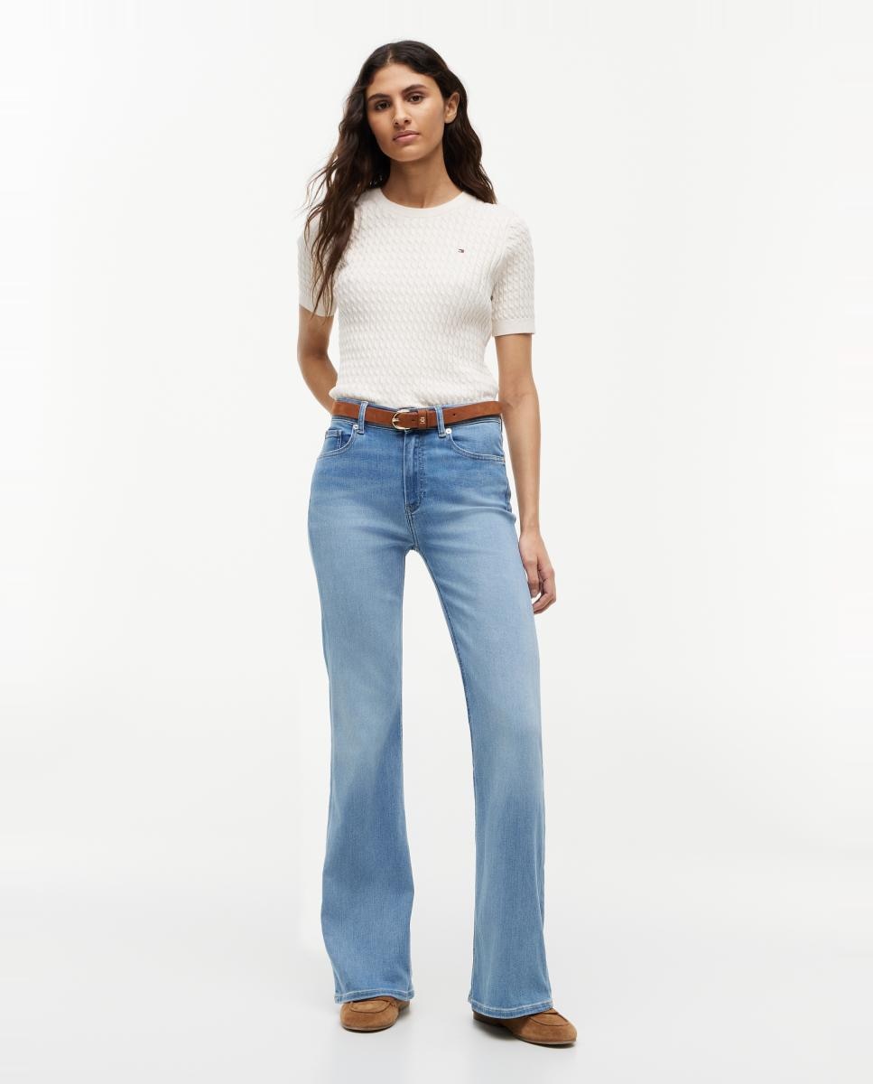 Imagem 0 de Jeans à Boca de Sino