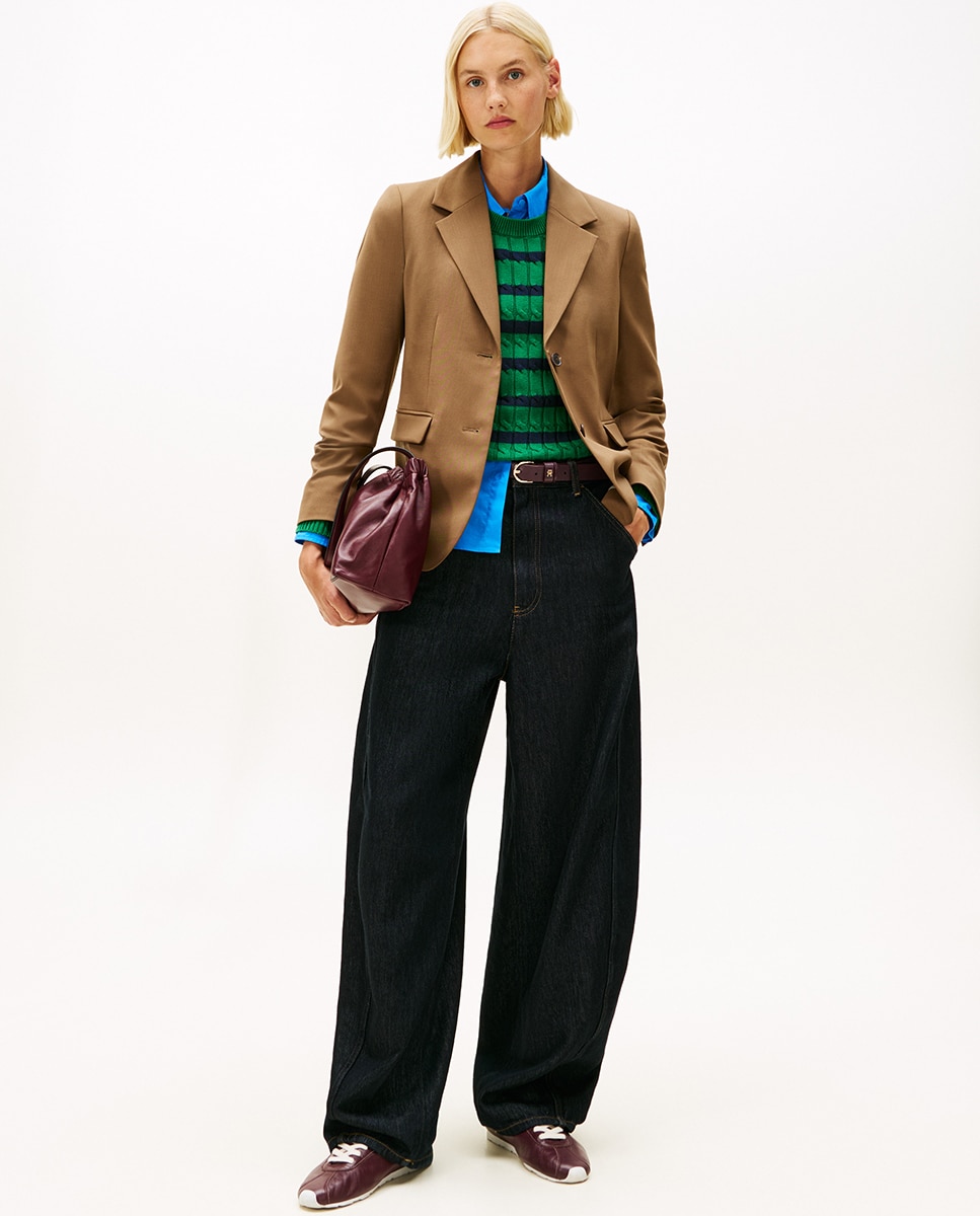 Blazer com Estrutura e Silhueta Clássica Camel-7
