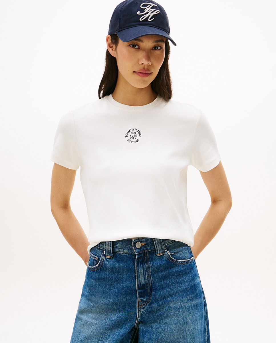 T-shirt canelada de mulher com manga curta Creme-1