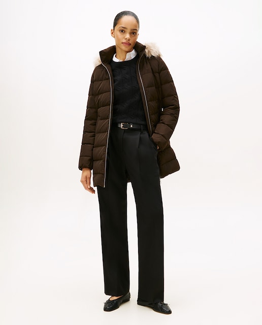 Imagen 0 de Plumífero largo acolchado de mujer con capucha y pelo