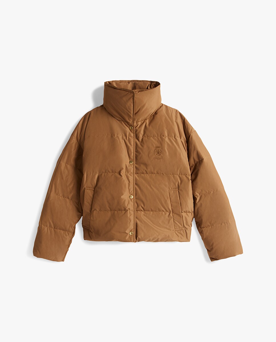 Blusão acolchoado curto de mulher com gola alta Camel-4