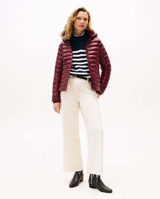 Imagen 0 de Plumífero de mujer con capucha y cierre de cremallera