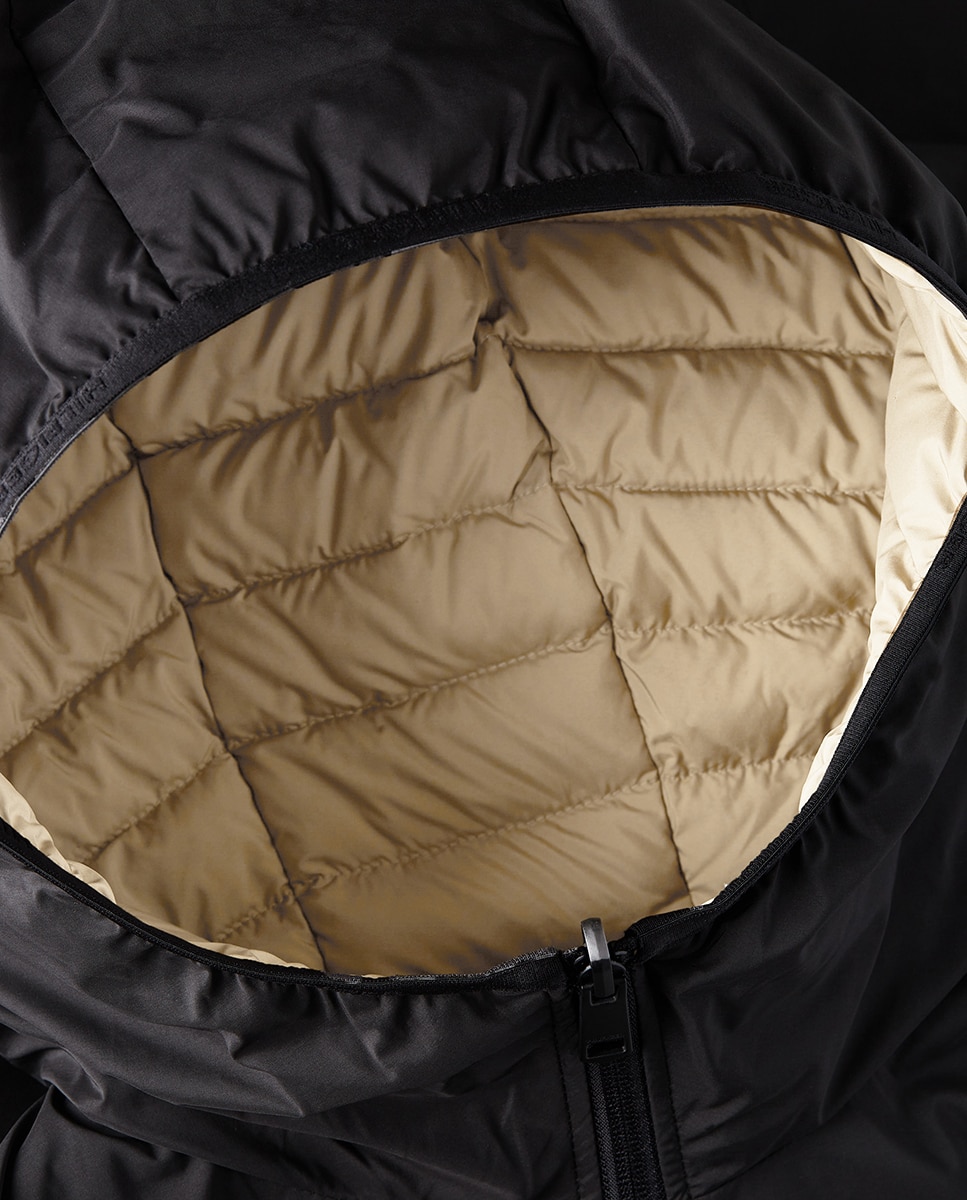 Casaco Reversível com Capuz Preto-7