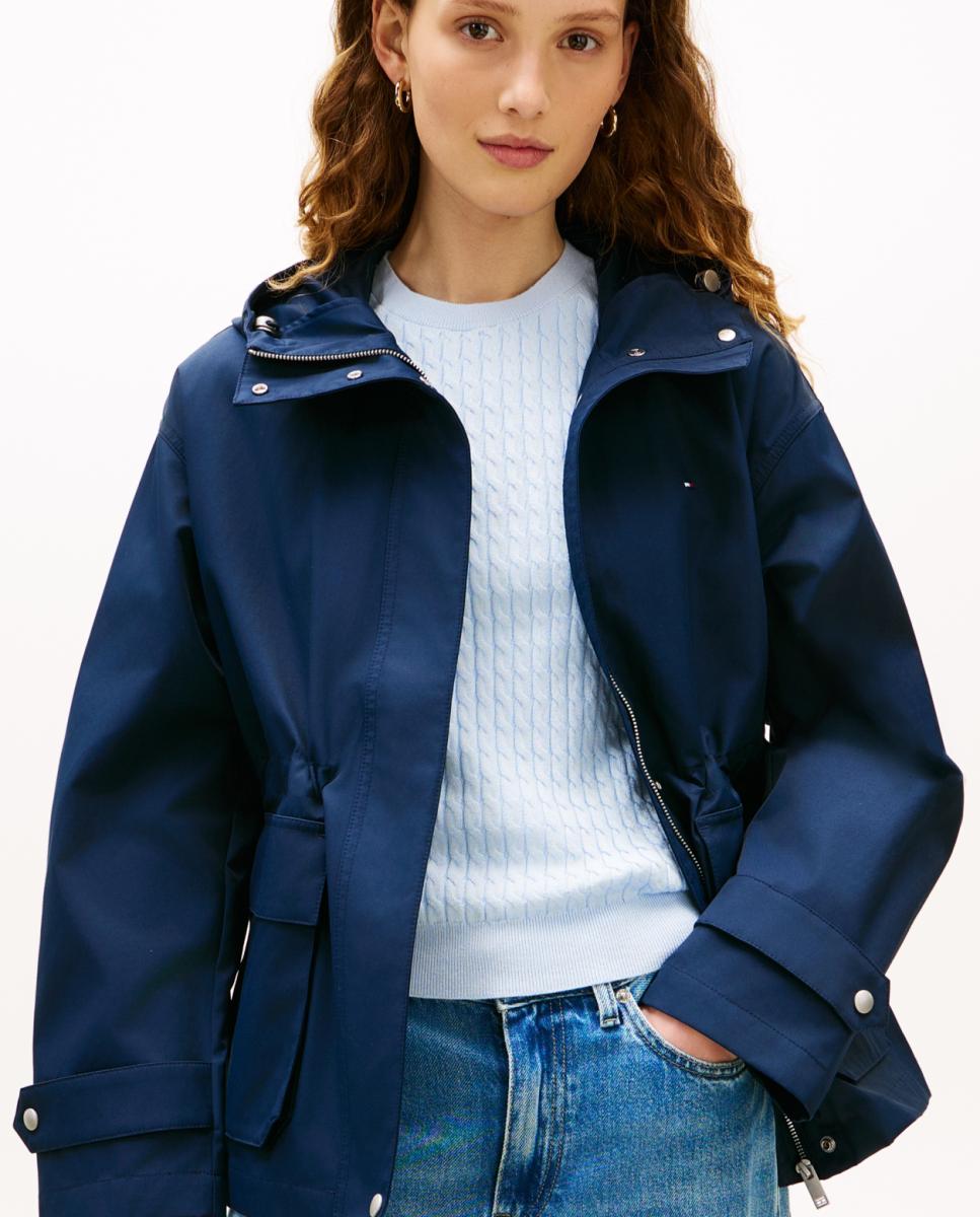 Imagem 0 de Parka Curta com Capuz e Bolsos de Remendo