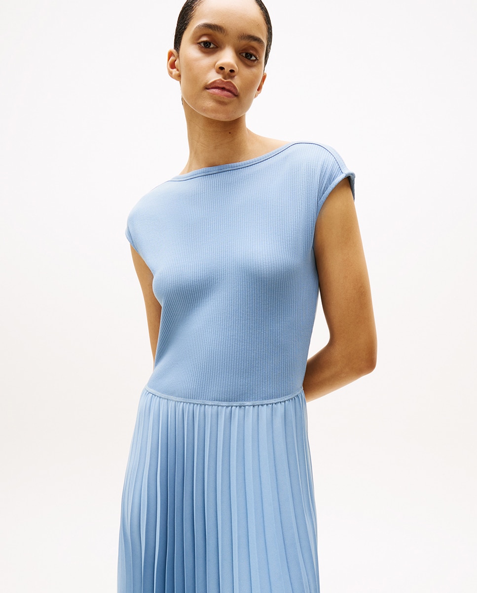 Vestido Midi de Manga Curta e Saia Plissada Azul-2