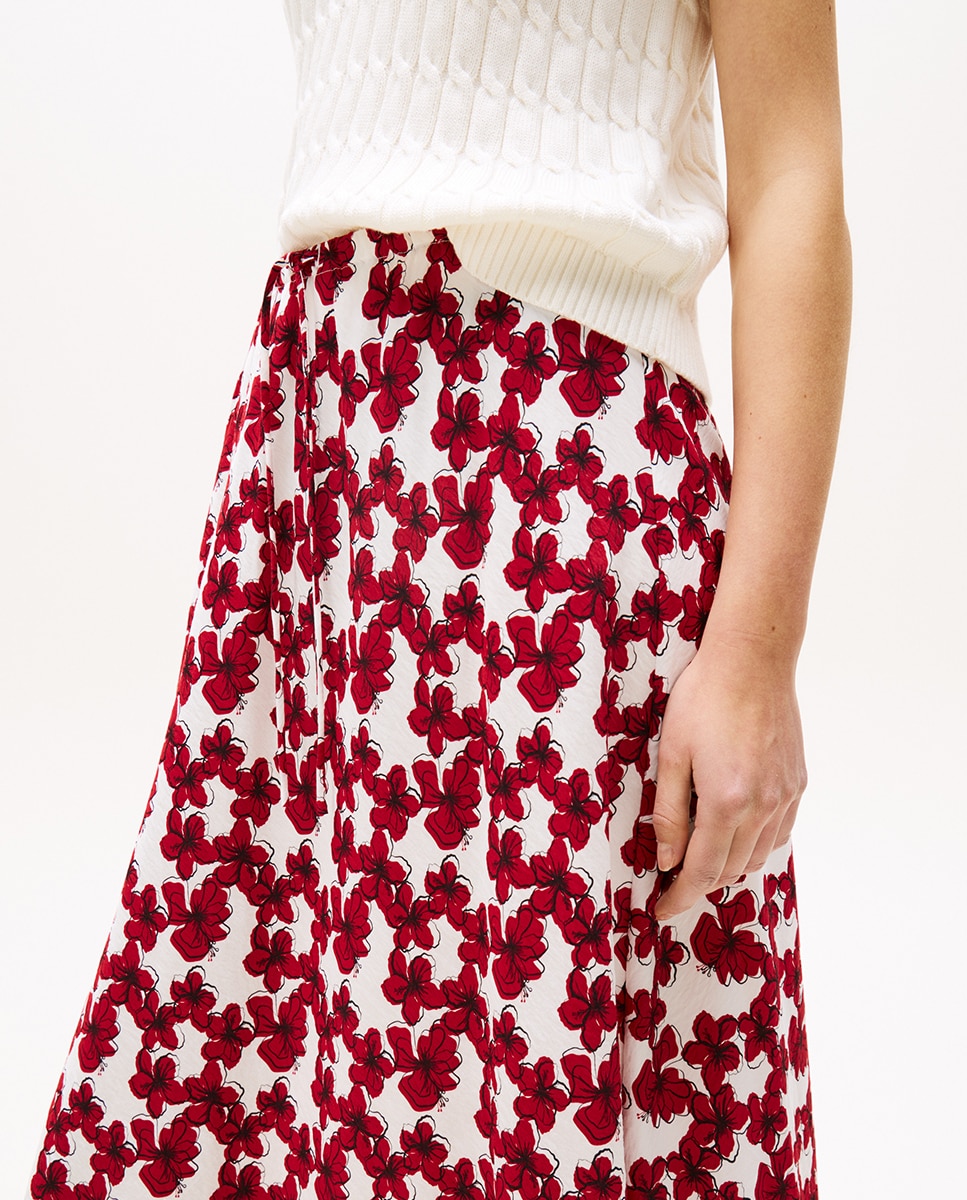 Saia Midi Fluida com Cordão Vermelho-3