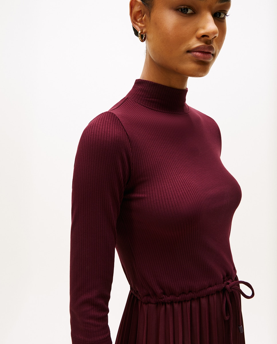 Vestido Midi de Corpo Canelado e Saia Plissada Bordeaux-3