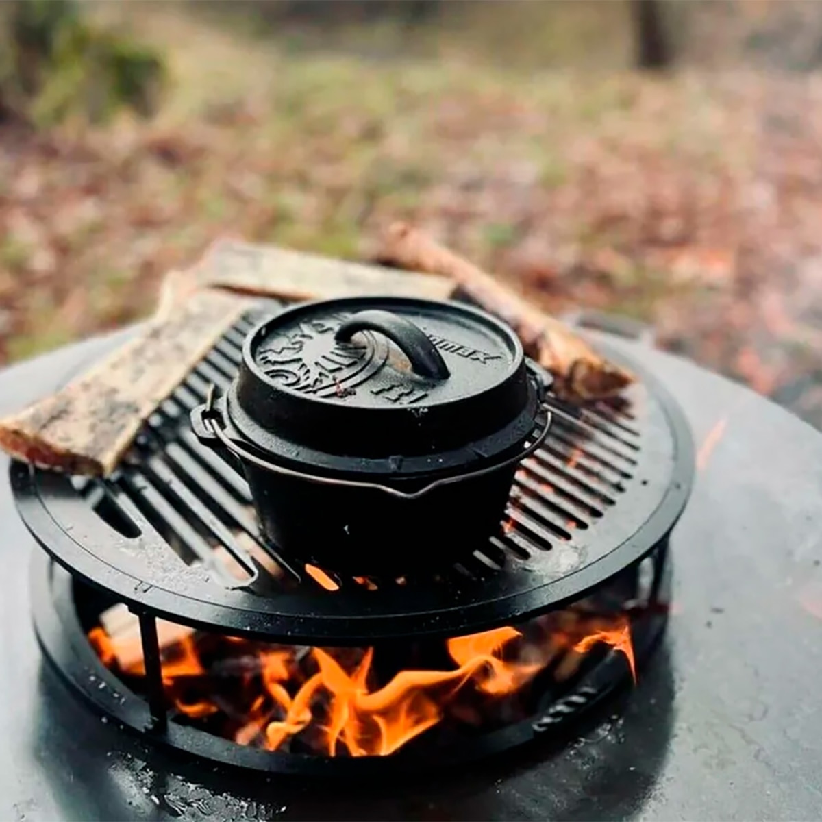 Brasero de exterior Bonbowl 80 con accesorios culinarios de BonFeu Óxido-6