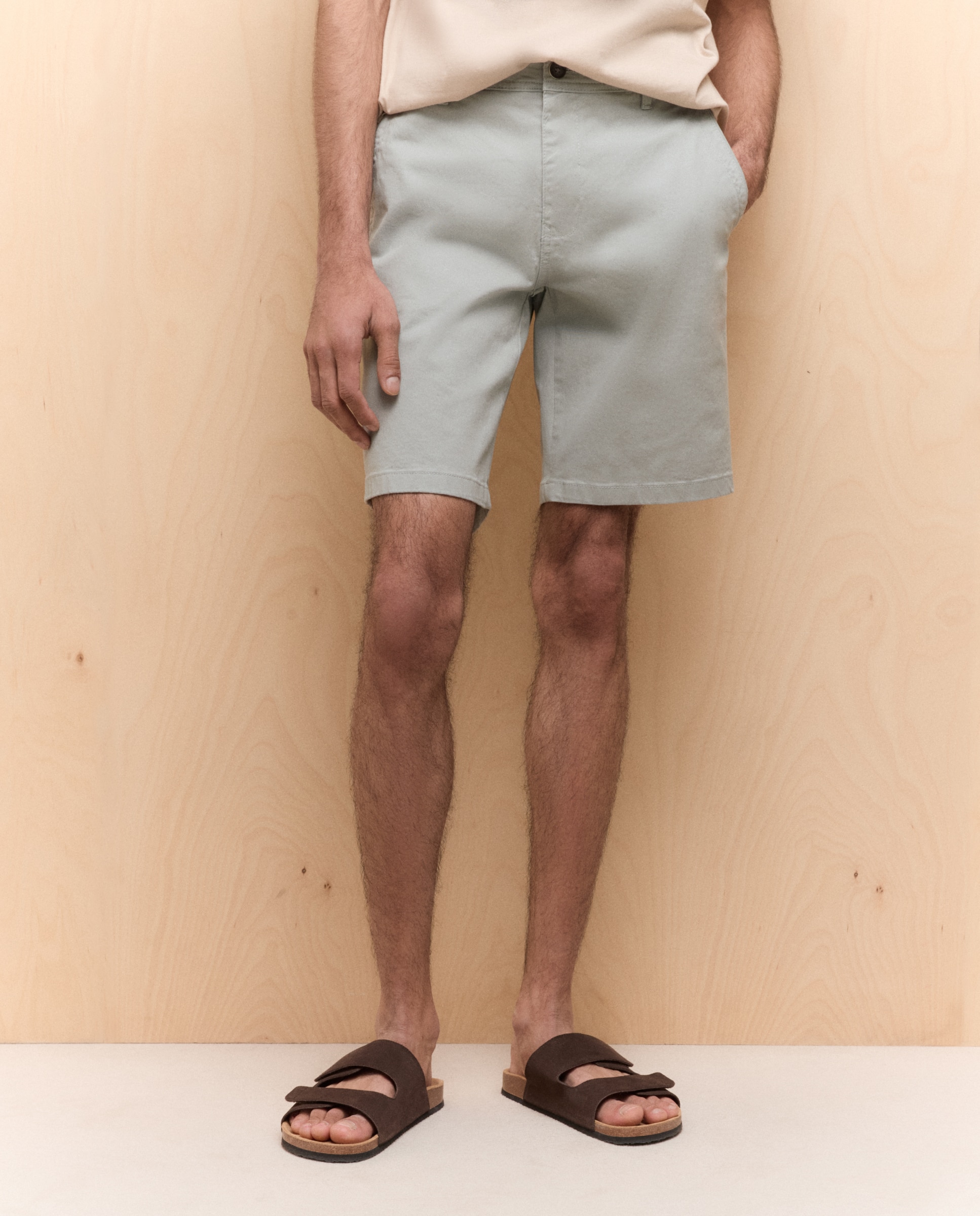 Bermudas Chino em Algodão Stretch 820 Cinzento Médio-2