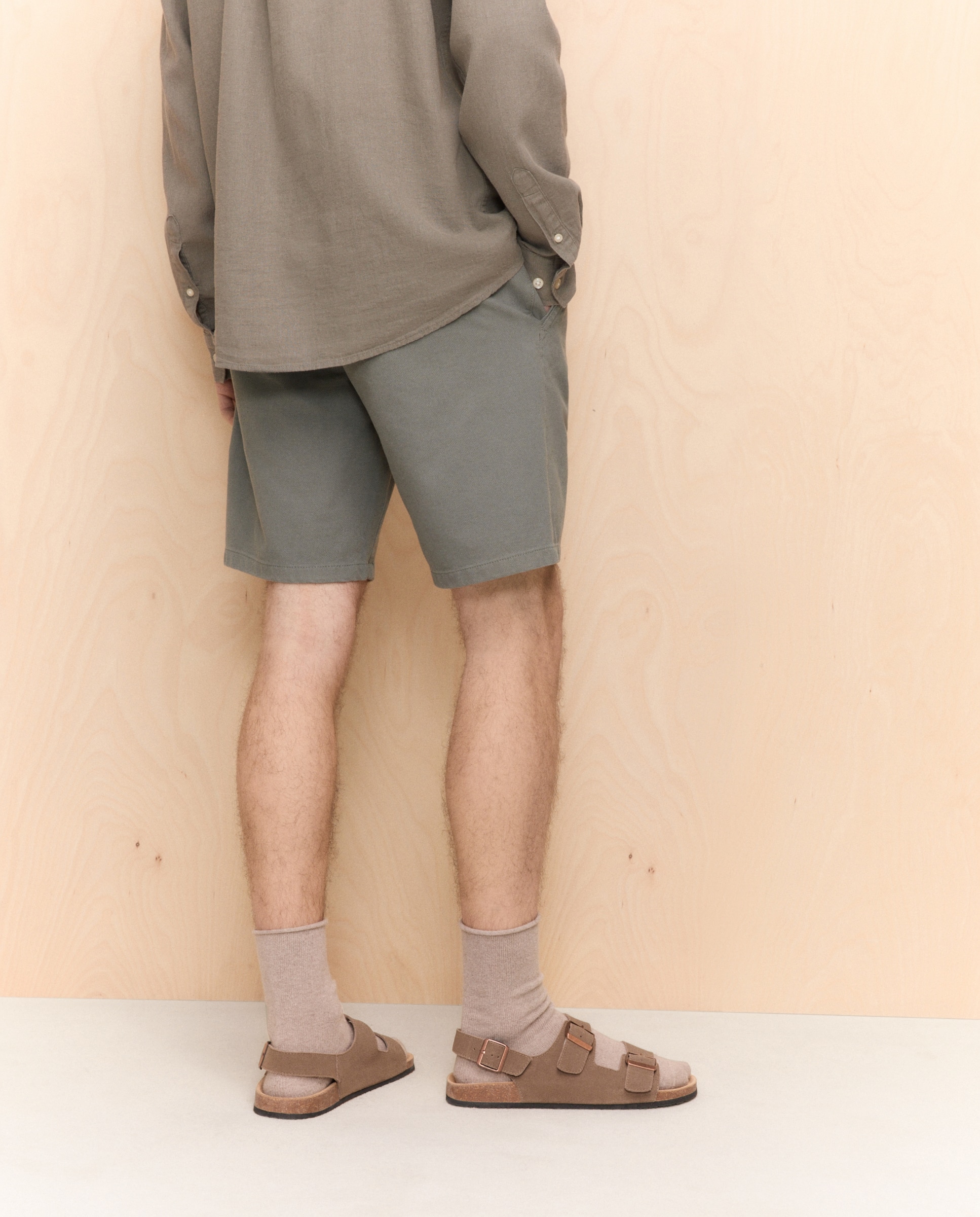 Bermudas Chino de Algodão Bi-stretch 520 Caqui-3