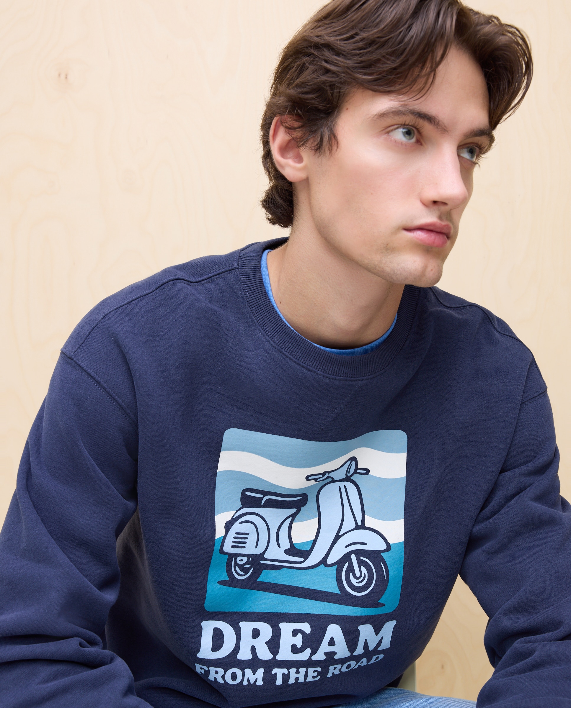 Sweatshirt de Gola Redonda com Estampado Azul-marinho-2