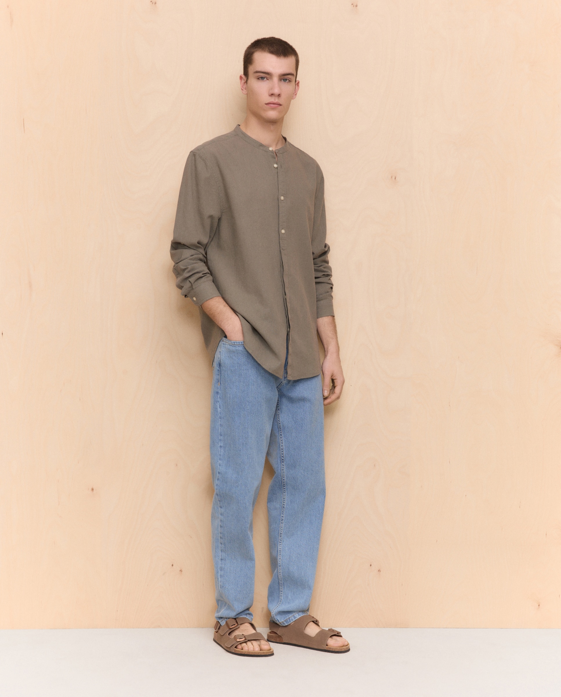 Imagen 0 de Camisa de hombre manga larga lino algodón  lisa mao 520 Kaki