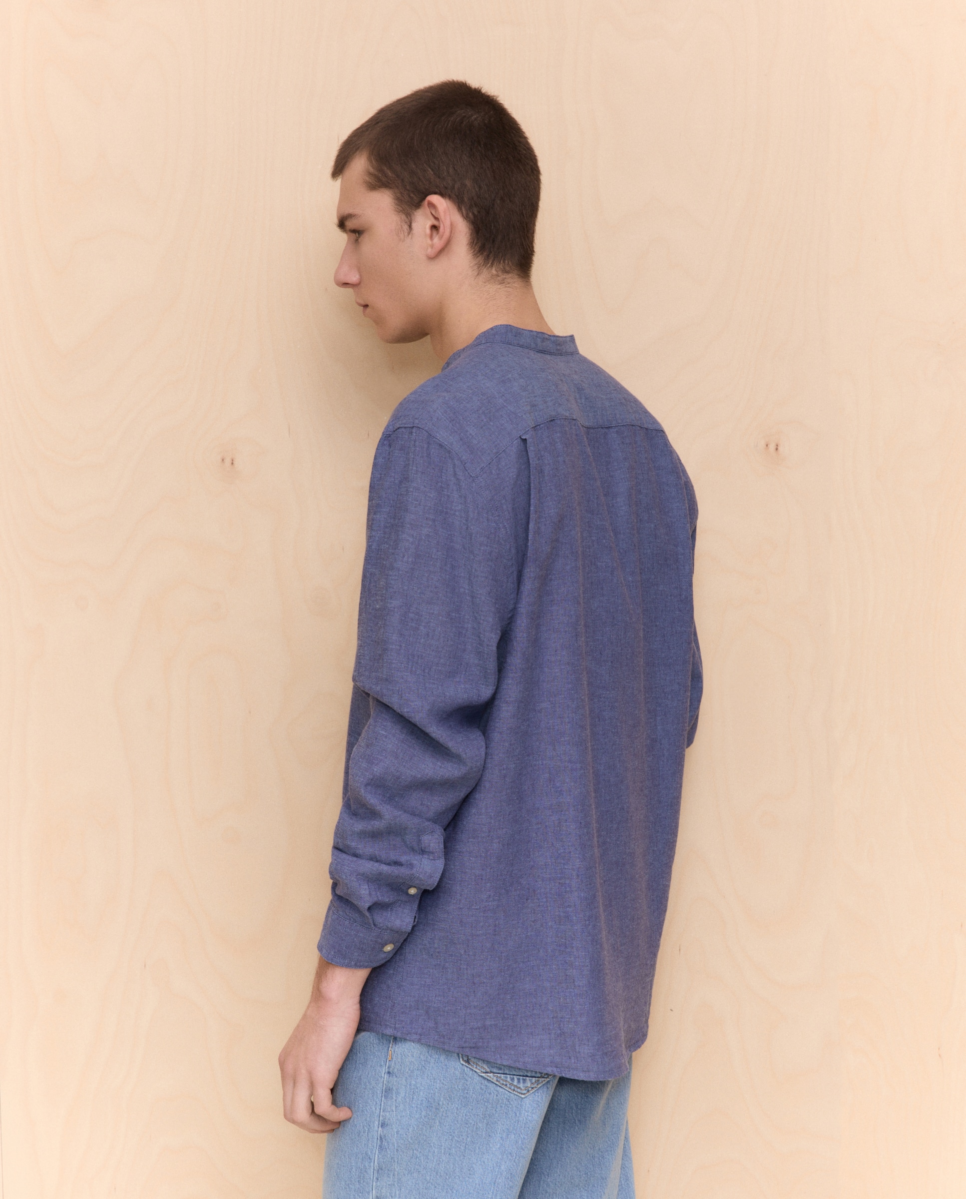 Camisa Lisa de Linho e Algodão com Manga Comprida e Gola à Padre Azul pálido-4