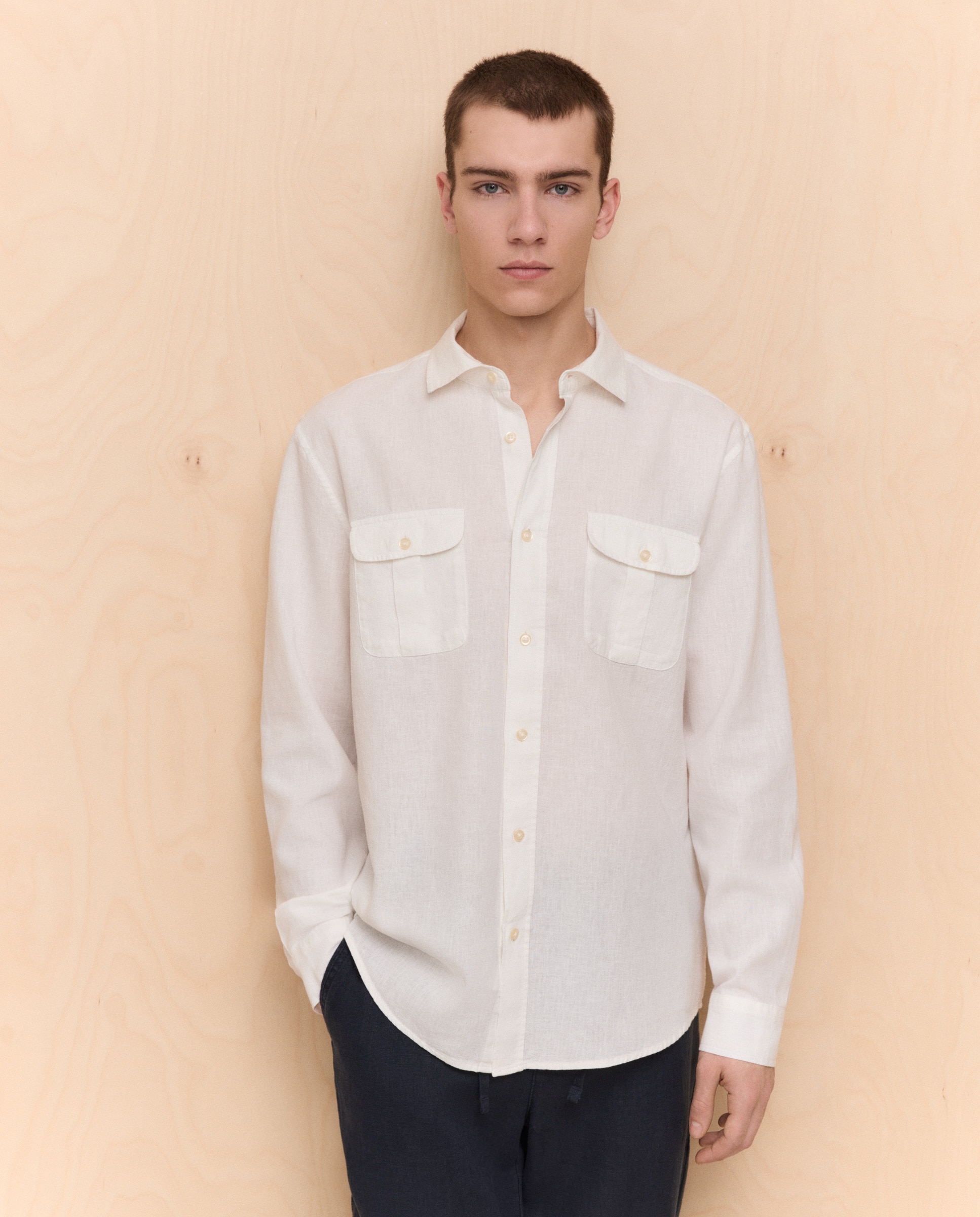 Imagem 0 de Camisa de Linho e Algodão com Manga Comprida e Bolsos