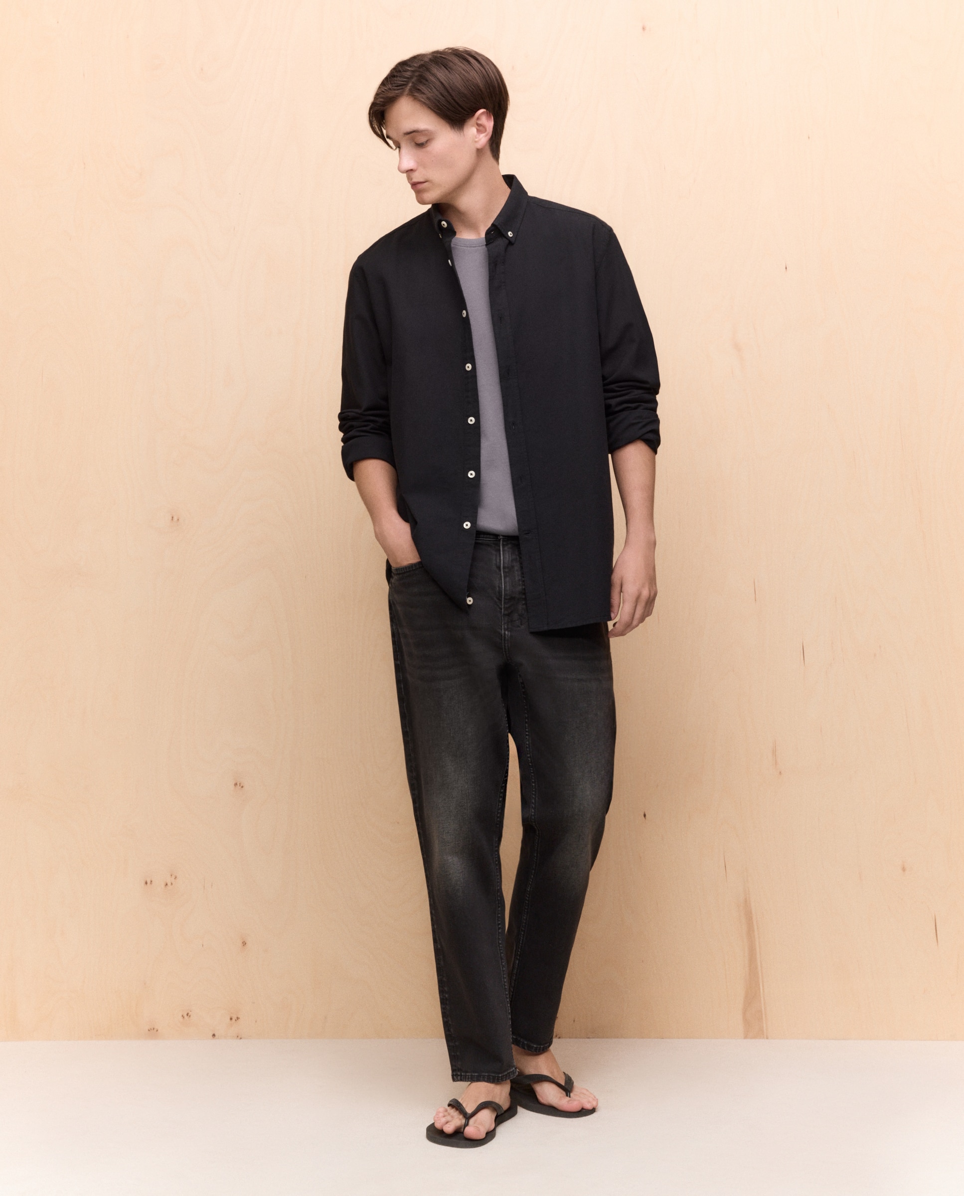 Camisa Oxford Lisa com Manga Comprida Preto-2