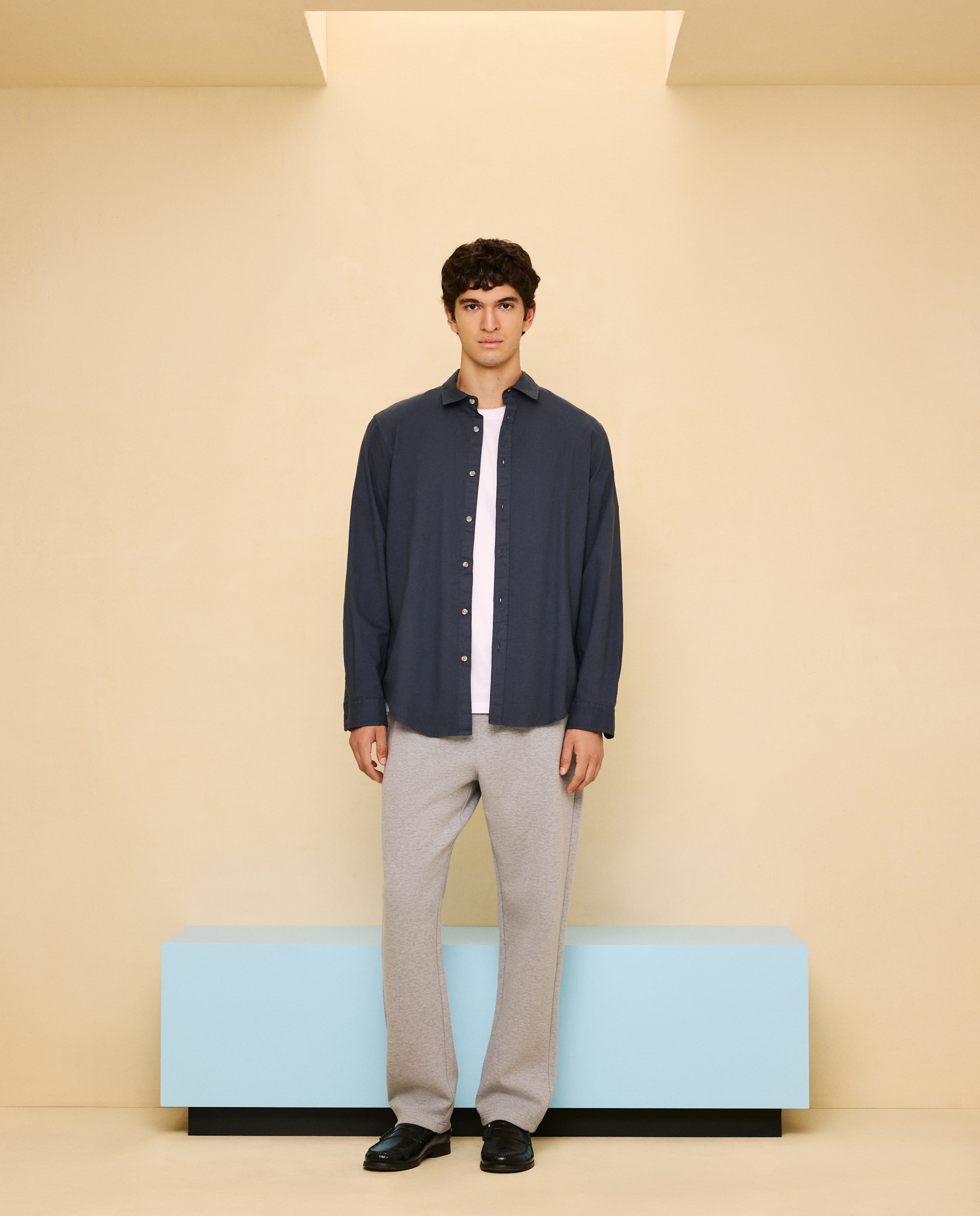 Imagen 2 de Camisa manga larga para hombre lisa garment dyed - Easy Wear - 830 Antracita 830 Antracita
