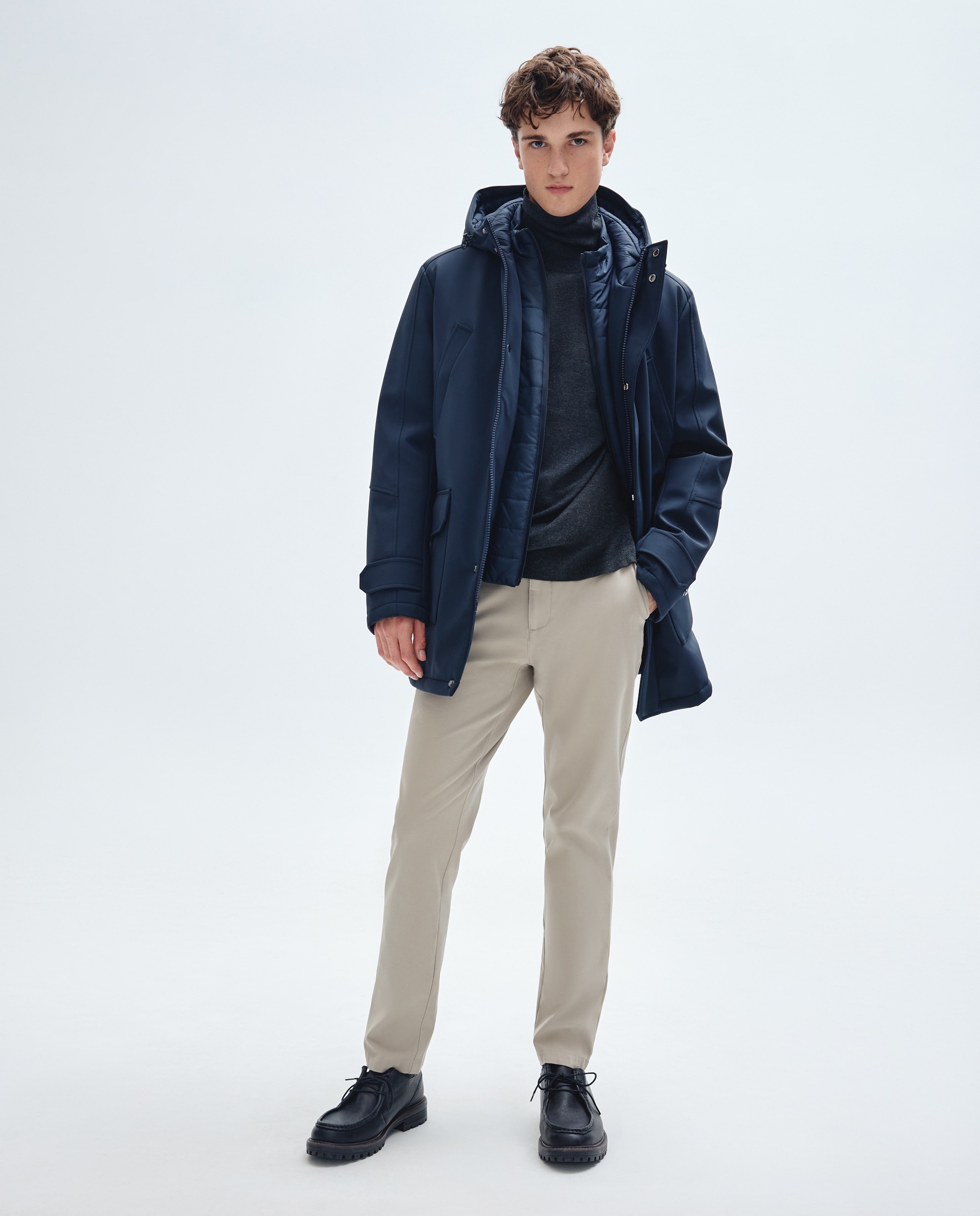 Imagen 2 de Chaquetón acolchado repelente al agua con pecherín y capucha de hombre - Easy Wear - Azul marino Azul marino