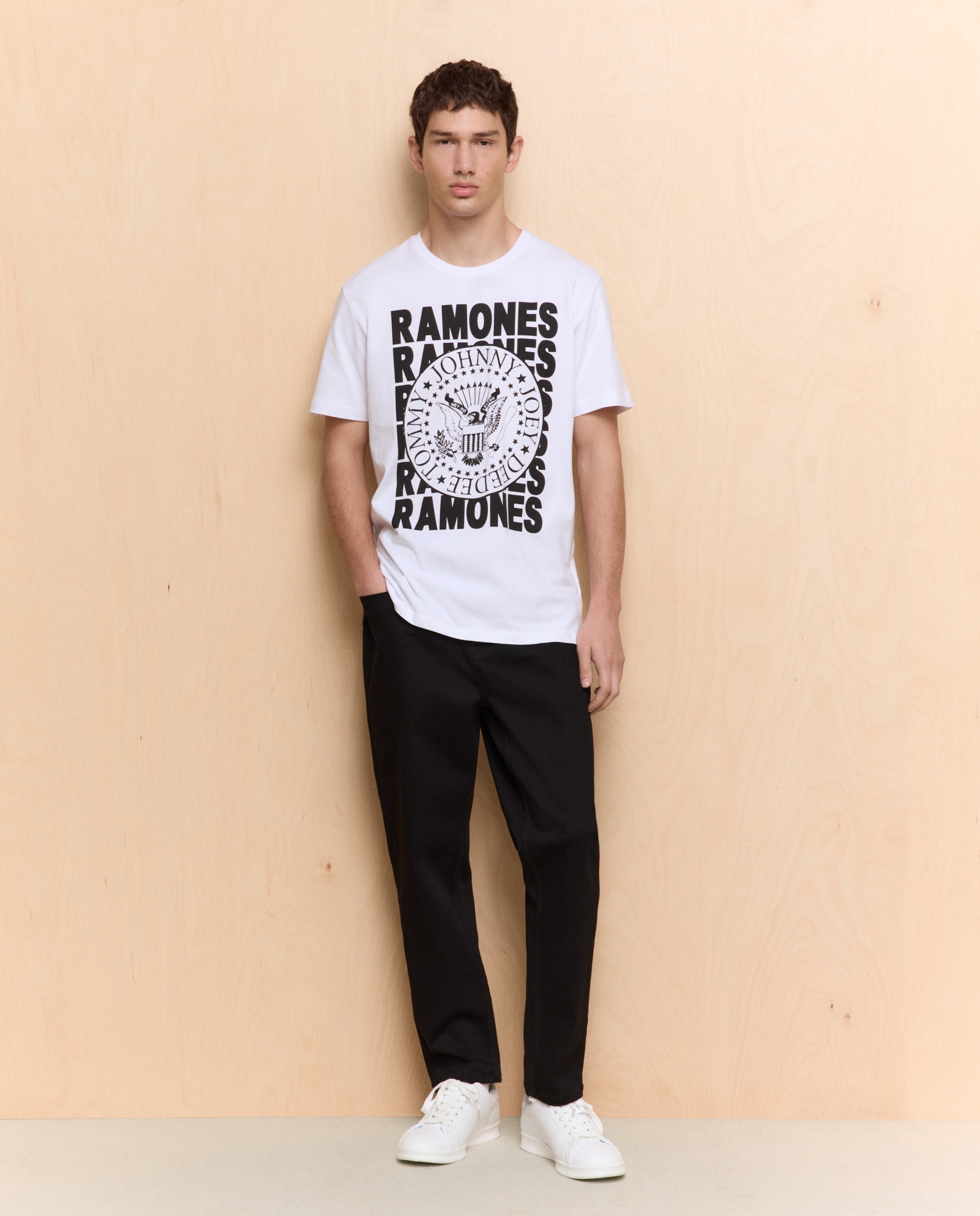 T-shirt Ramones de Manga Curta Branco-4