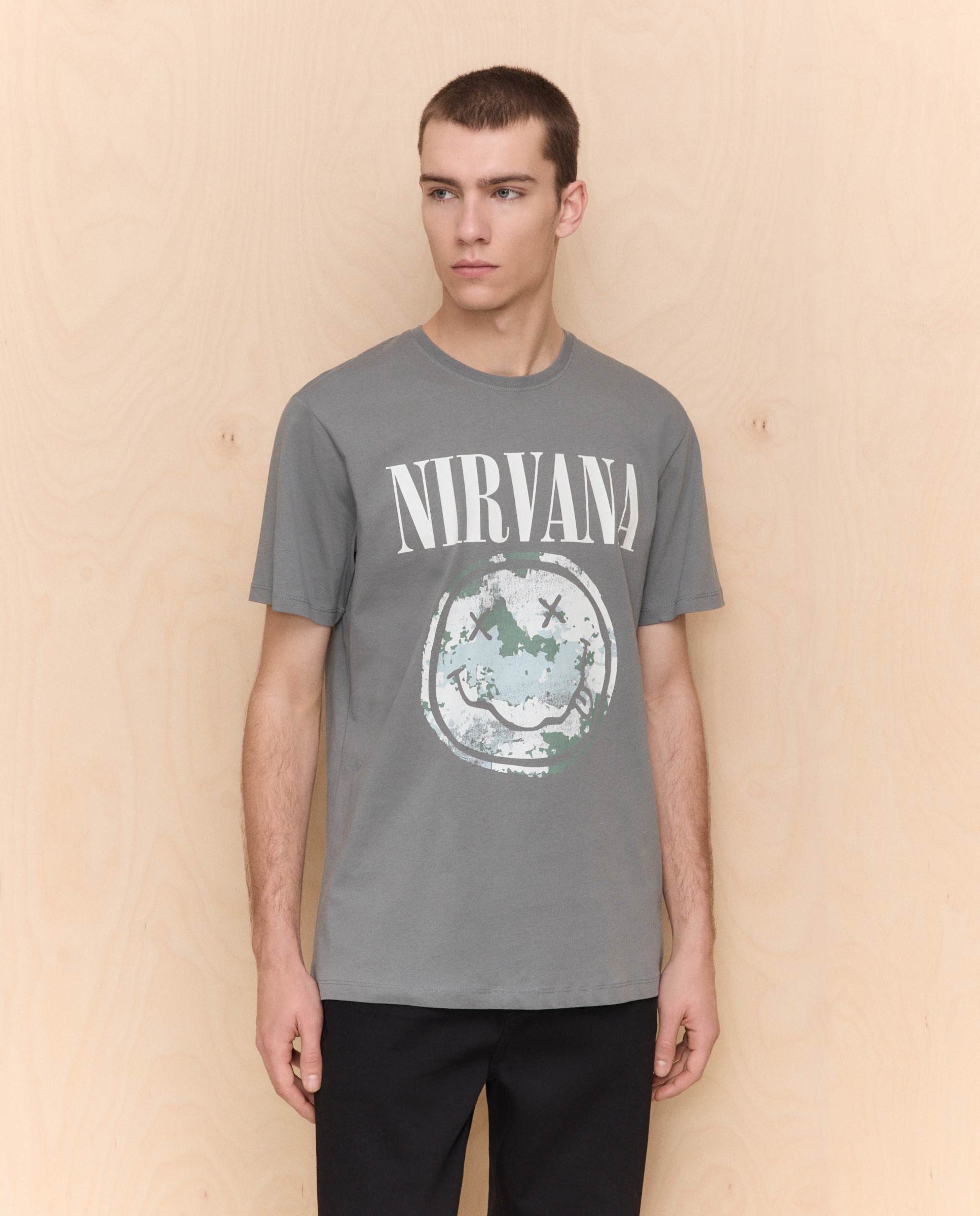 T-shirt Nirvana de Manga Curta 520 Caqui-4