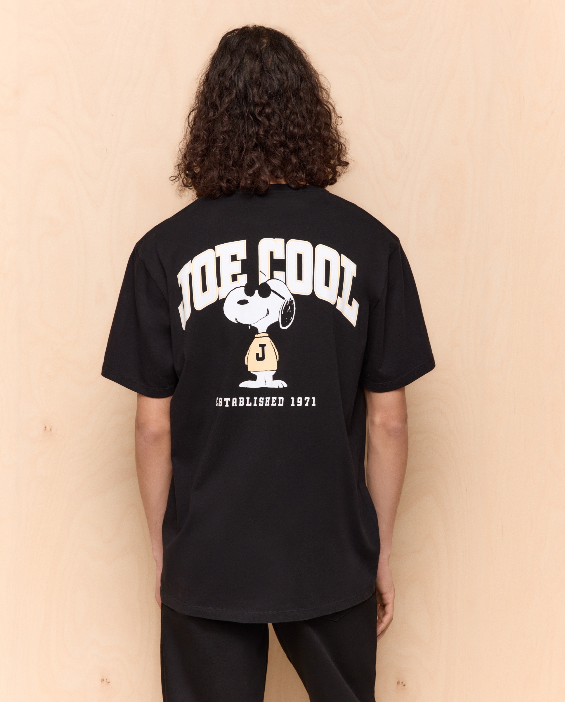 T-shirt Snoopy de Manga Curta Preto-3