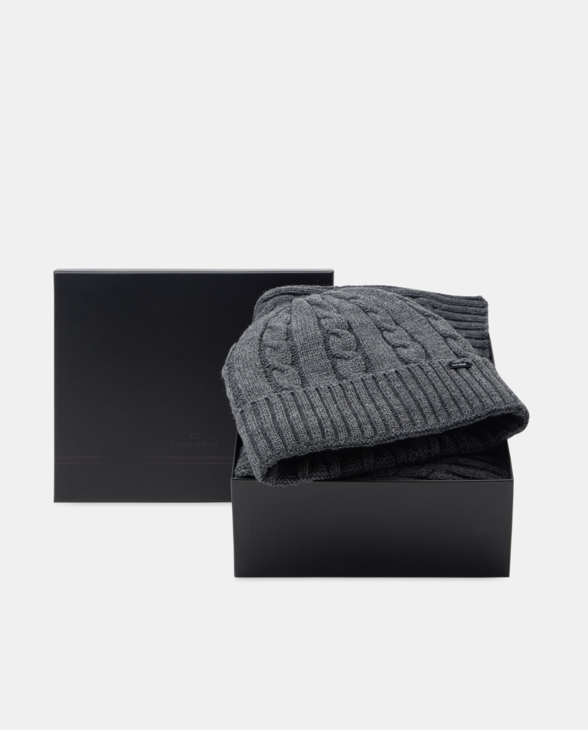 Caixa com Cachecol e Gorro com Interior em Pelo de Borrego em Acrílico 830 Antracite-1
