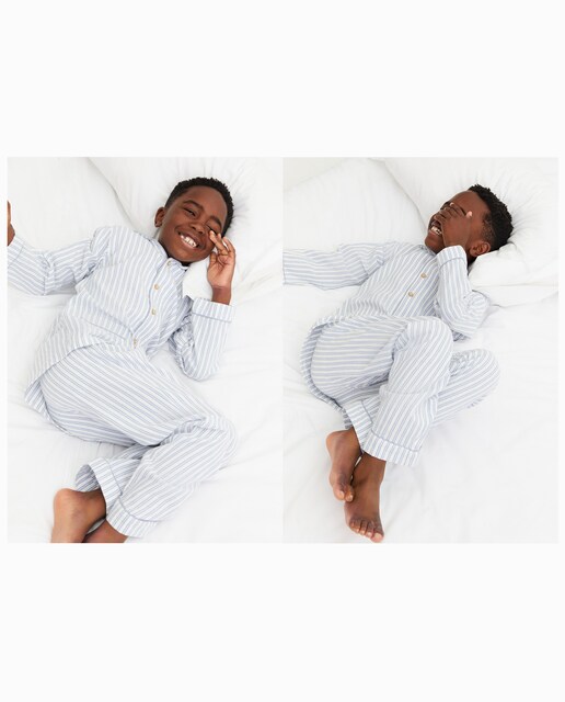 Imagem 0 de Pijama Comprido de Chiffon Abotoado às Riscas