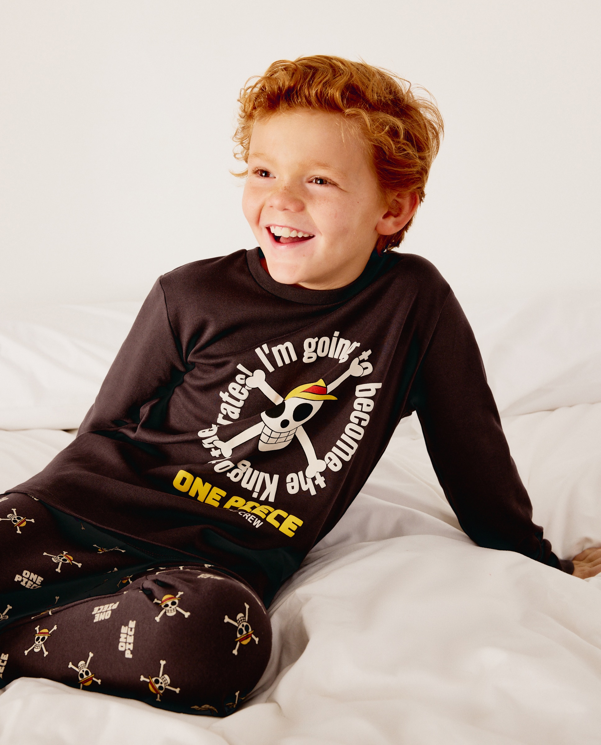 Imagen 0 de Pijama completo largo de punto estampado ONE PIECE calavera de niño Gris