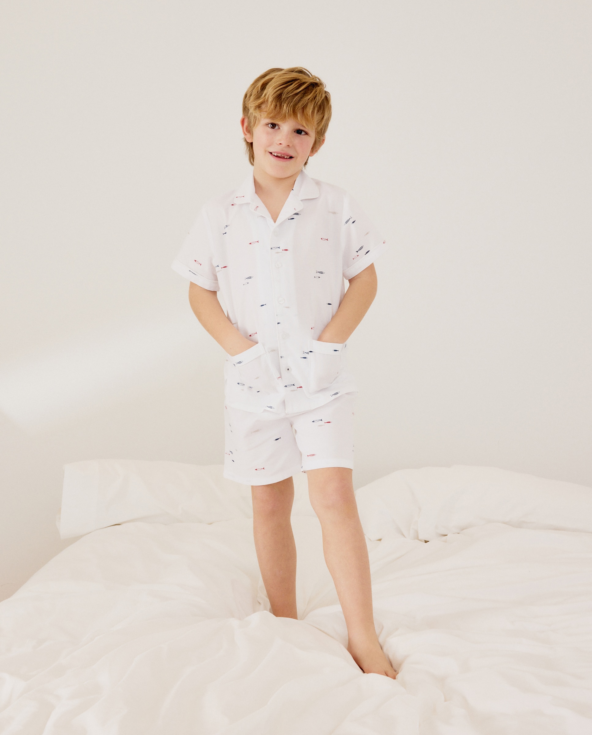 Pijama Curto Oxford Abotoado com Estampado de Fantasia Branco-2