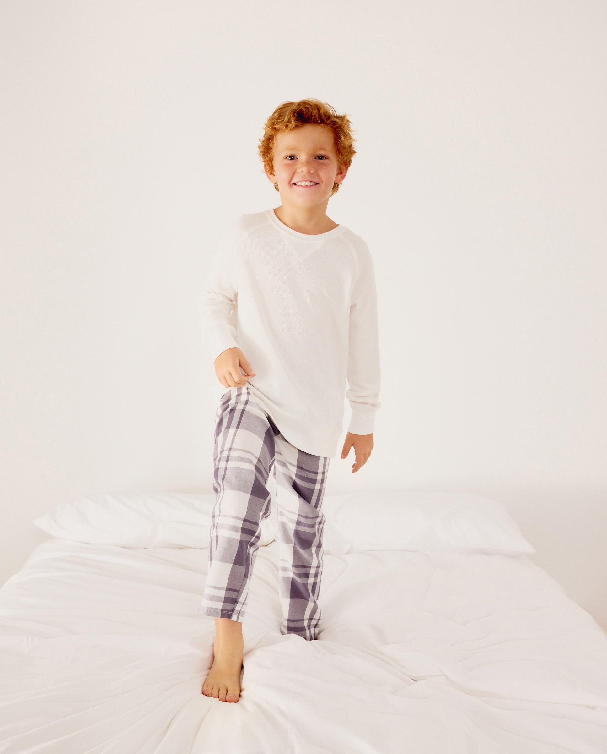 Imagen 0 de Pantalón largo tejido fantasía cuadros de niño Azul