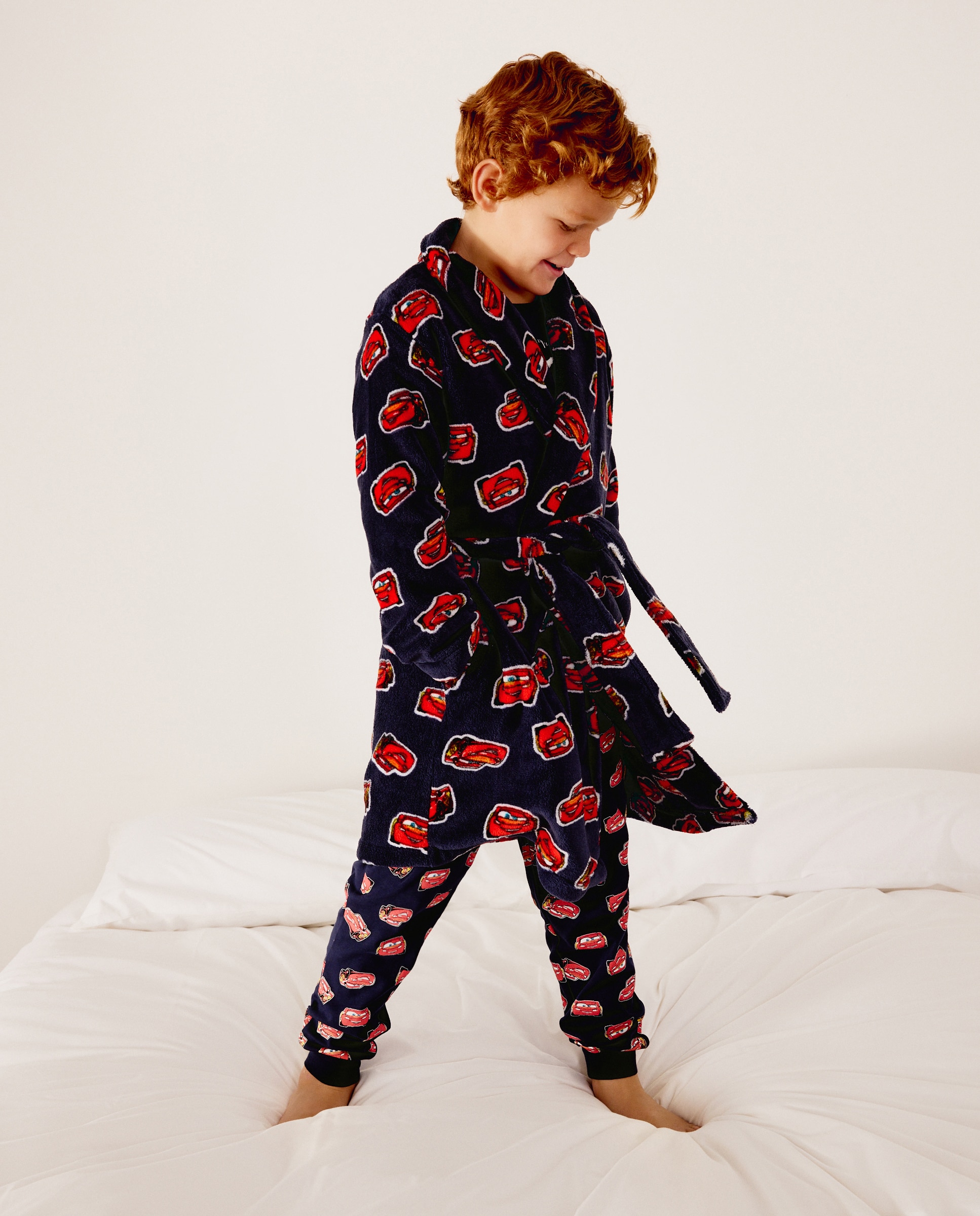 Bata de niño con estampado de Cars - Cotton Juice - Azul marino Azul marino-3