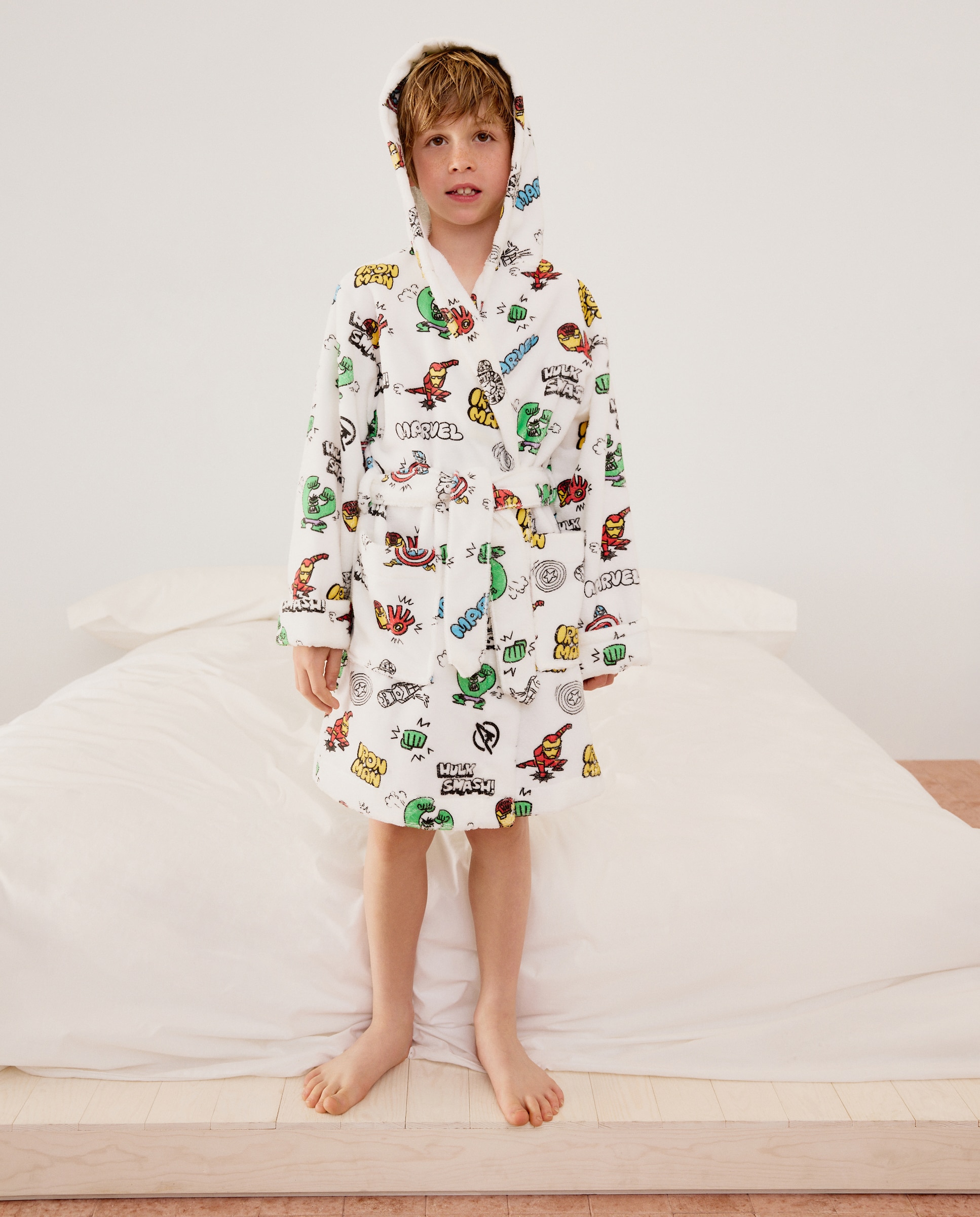 Roupão de Banho de Algodão com Estampado Os Vingadores Cotton Juice Branco-2