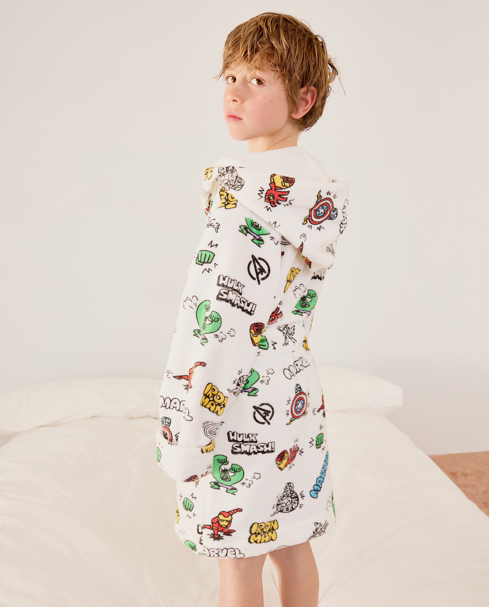 Roupão de Banho de Algodão com Estampado Os Vingadores Cotton Juice Branco-3