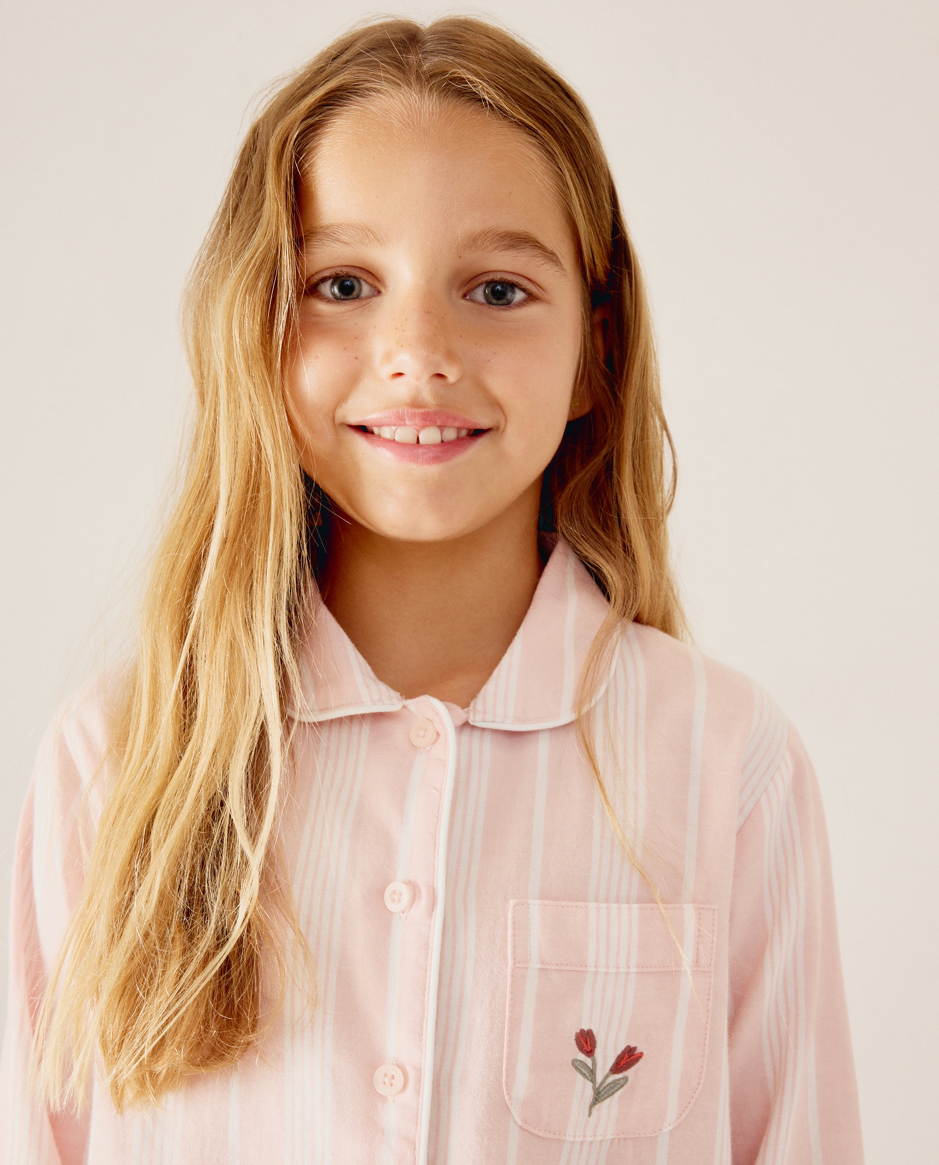 Pijama de Tecido às Riscas Rosa-2
