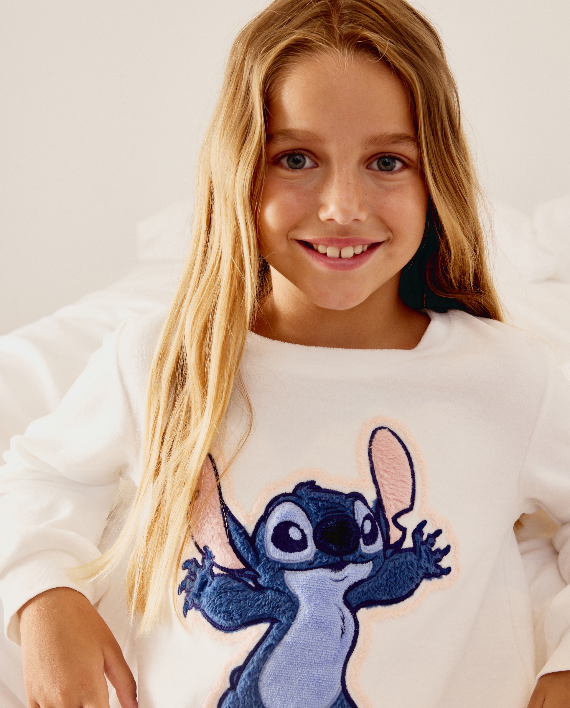 Pijama de Velour com Fantasia Stitch Branco-2