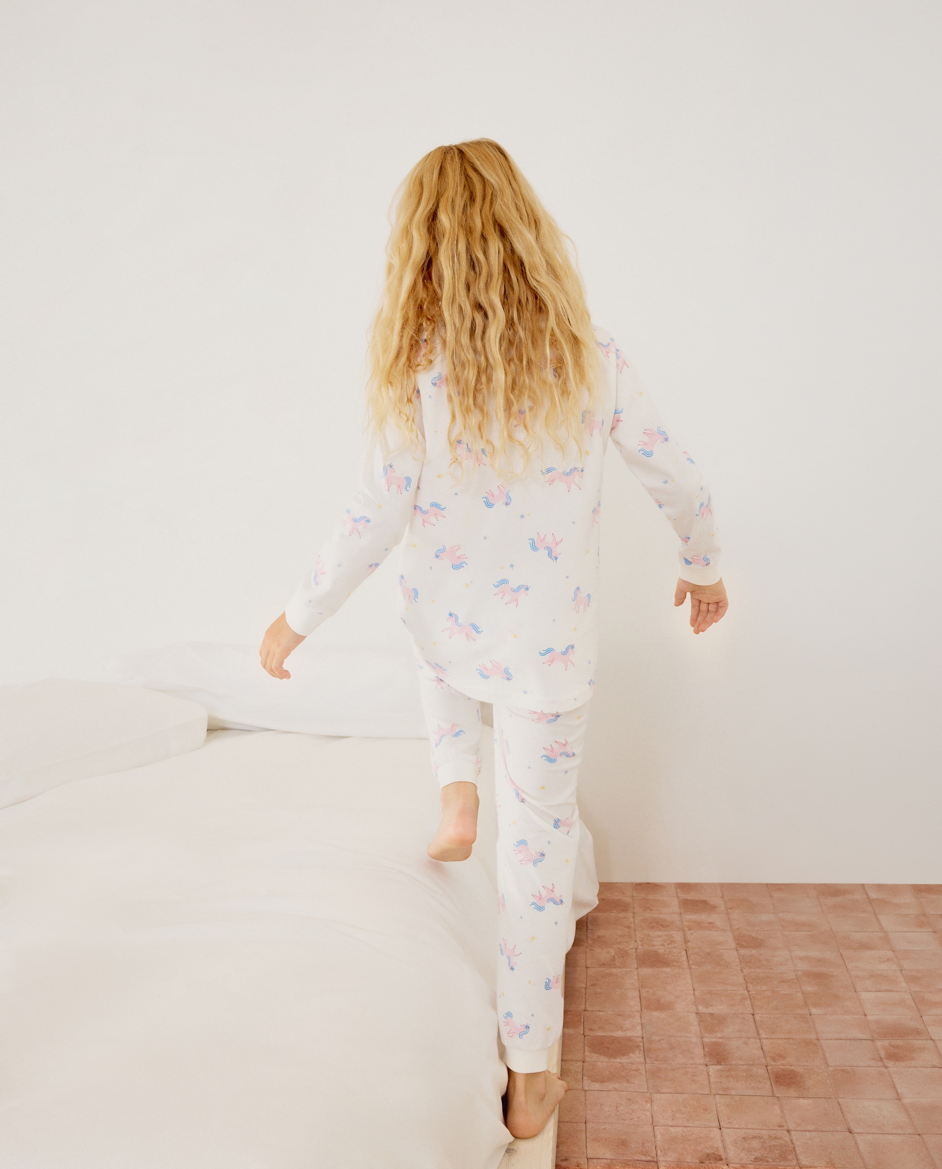 Pijama de Malha com Manga Comprida e Calças com Estampado de Fantasia Cotton Juice Branco-3