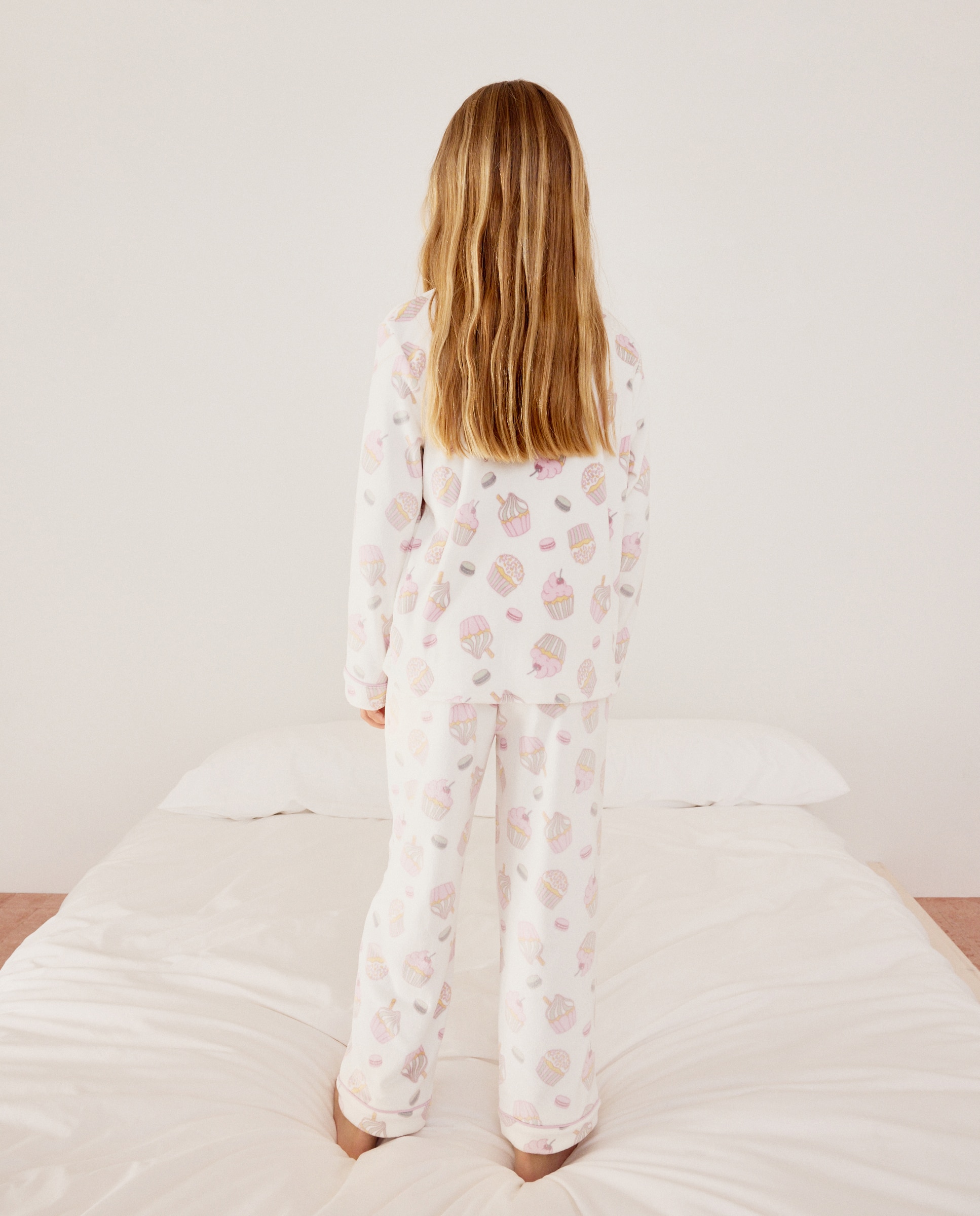 Pijama Abotoado com Estampado de Fantasia Branco-3