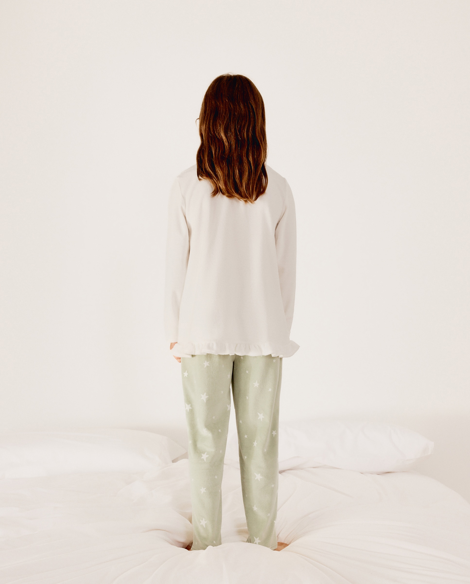 Imagen 3 de Pijama completo velour manga larga estampando fantasía de niña - Cotton Juice - Blanco Blanco