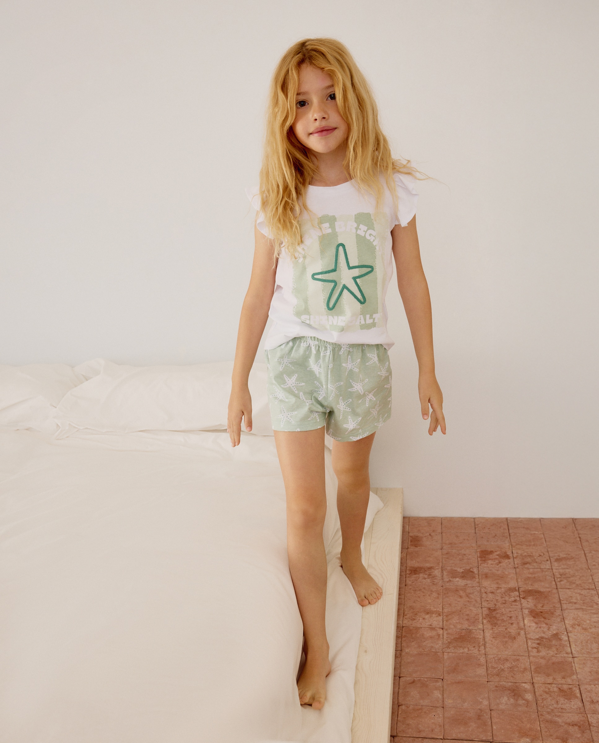 Imagem 0 de Pijama Curto com Estrela