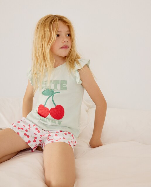 Pijama corto con estrella de niña