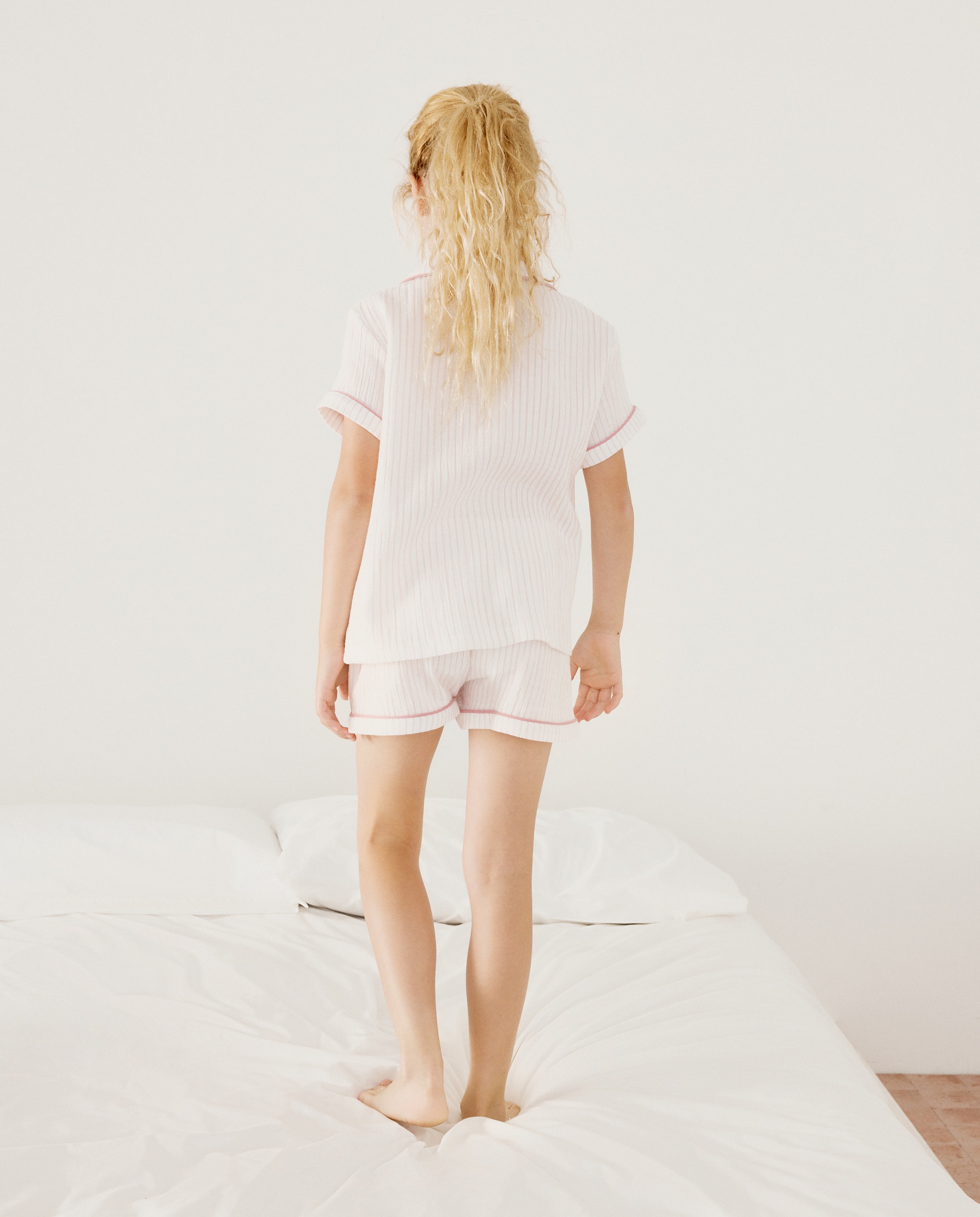 Pijama de Chiffon Abotoado às Riscas Cotton Juice Rosa-3