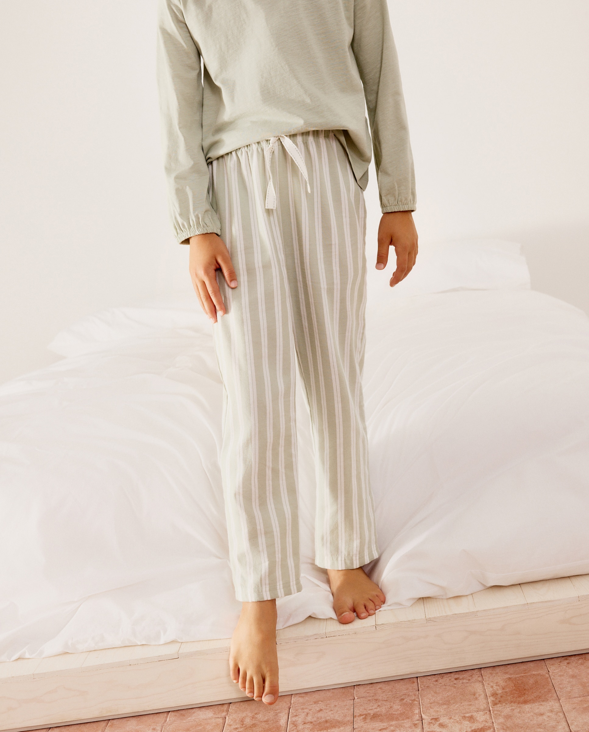 Pantalón largo tejido fantasía rayas de niña - Cotton Juice - Verde Verde-2